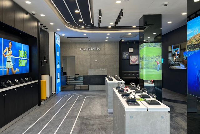 Garmin kỷ niệm 30 năm thành lập, ra mắt đồng hồ dành cho người chơi thể thao chuyên nghiệp