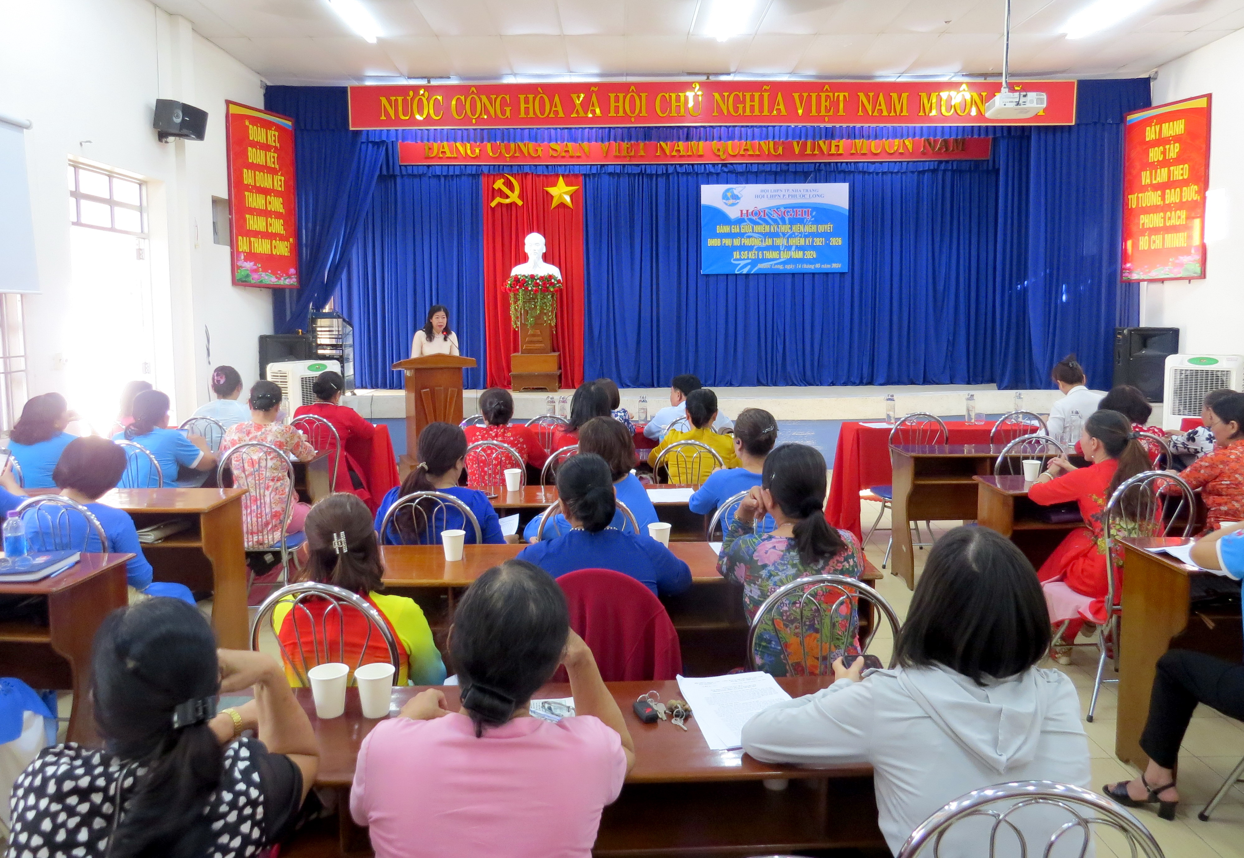 Hội Liên hiệp Phụ nữ phường Phước Long: Tổ chức hội nghị đánh giá giữa nhiệm kỳ