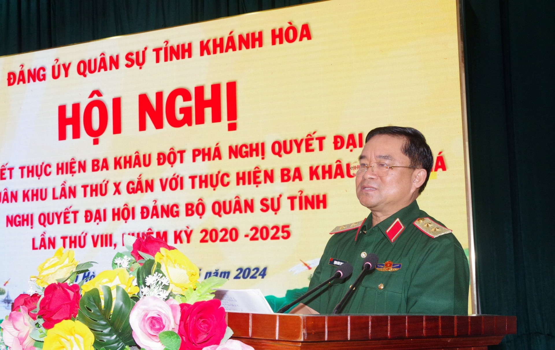 Trung tướng Trịnh Đình Thạch phát biểu chỉ đạo hội nghị.