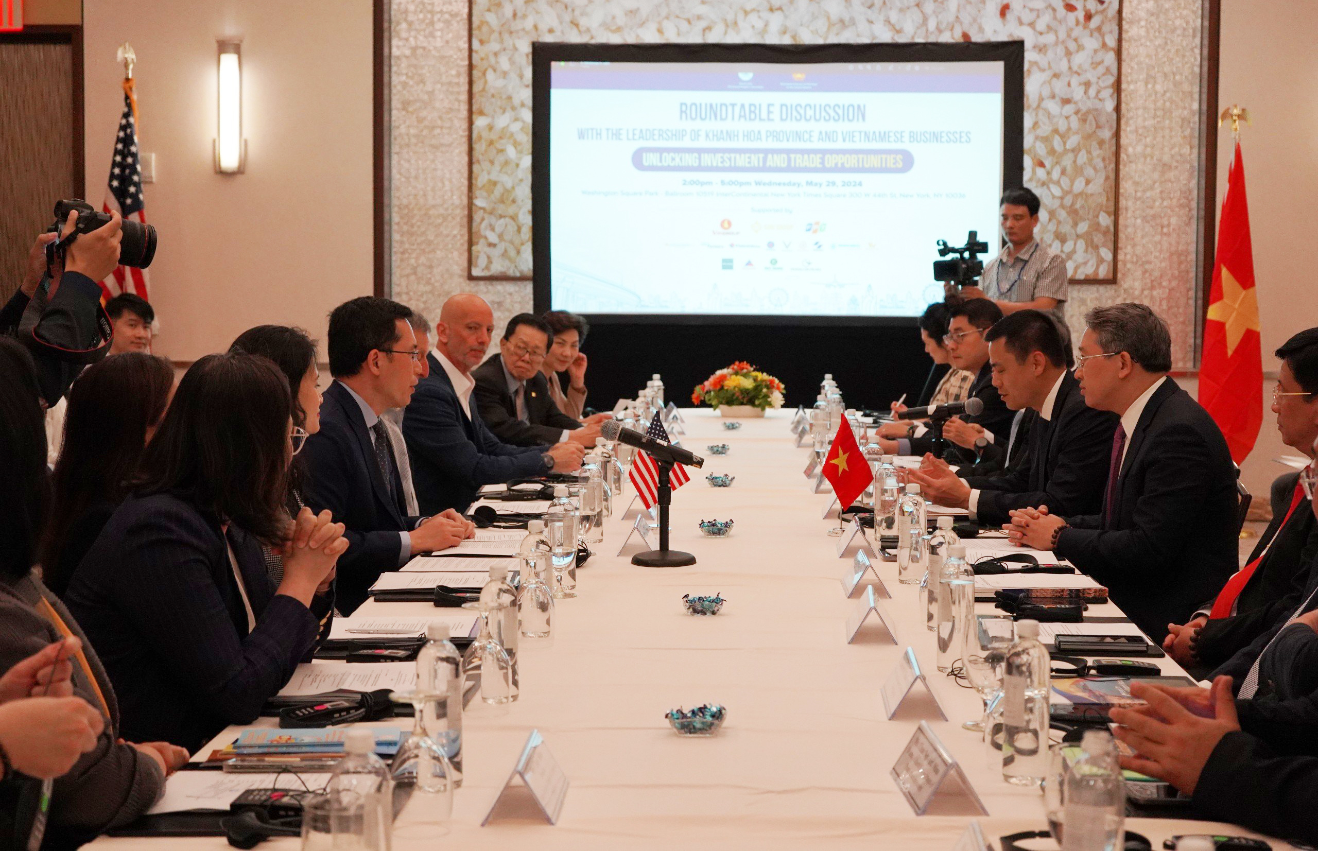 Tọa đàm, quảng bá tiềm năng cơ hội đầu tư vào Khánh Hòa với hơn 30 doanh nghiệp Hoa Kỳ