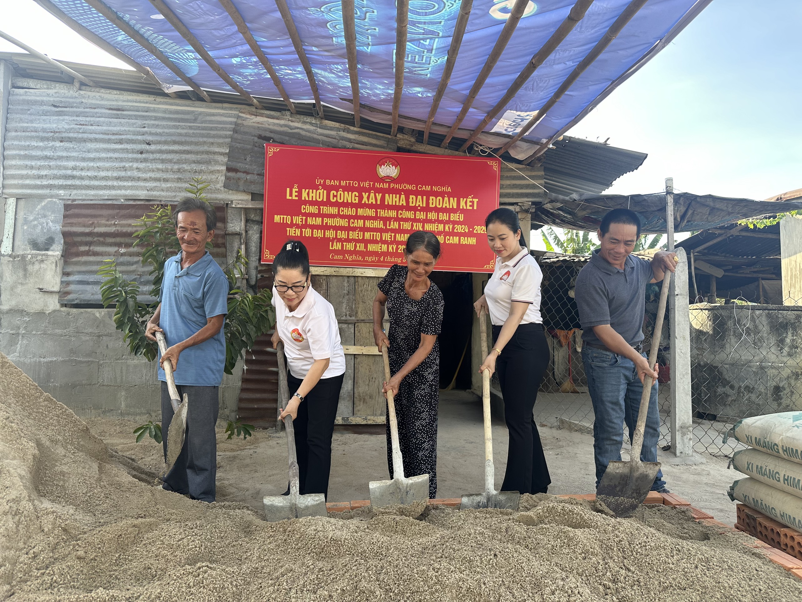 Mặt trận phường Cam Nghĩa: Khởi công xây dựng nhà Đại đoàn kết cho hộ cận nghèo