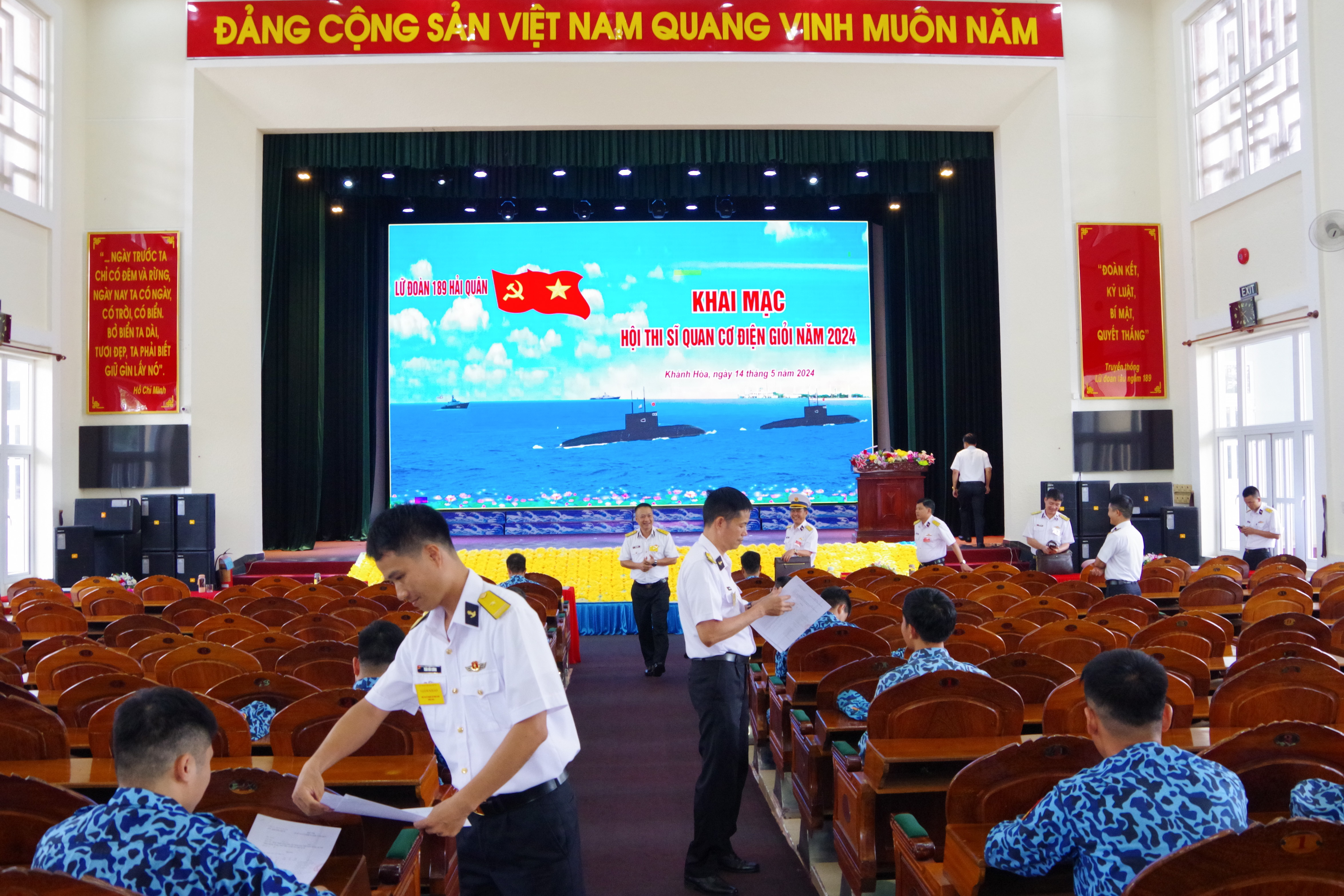 Lữ đoàn 189 tổ chức Hội thi Sĩ quan Cơ điện tàu ngầm giỏi năm 2024