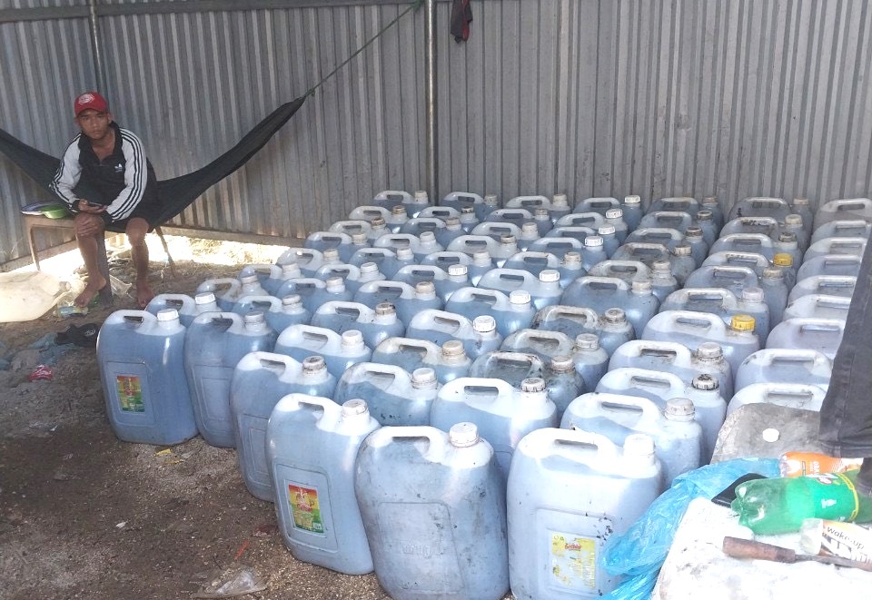 Phát hiện cơ sở chế biến dầu cá không đảm bảo an toàn thực phẩm