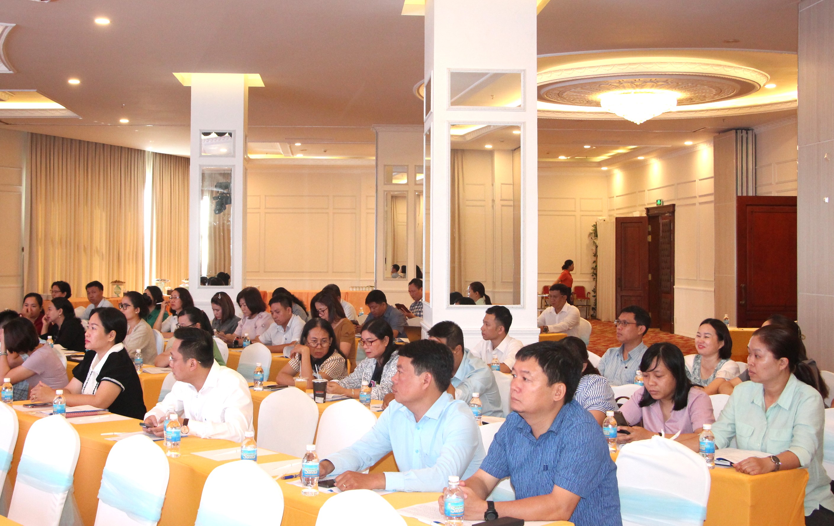 Nâng cao năng lực, kỹ năng về bình đẳng giới cho gần 100 cán bộ cơ sở