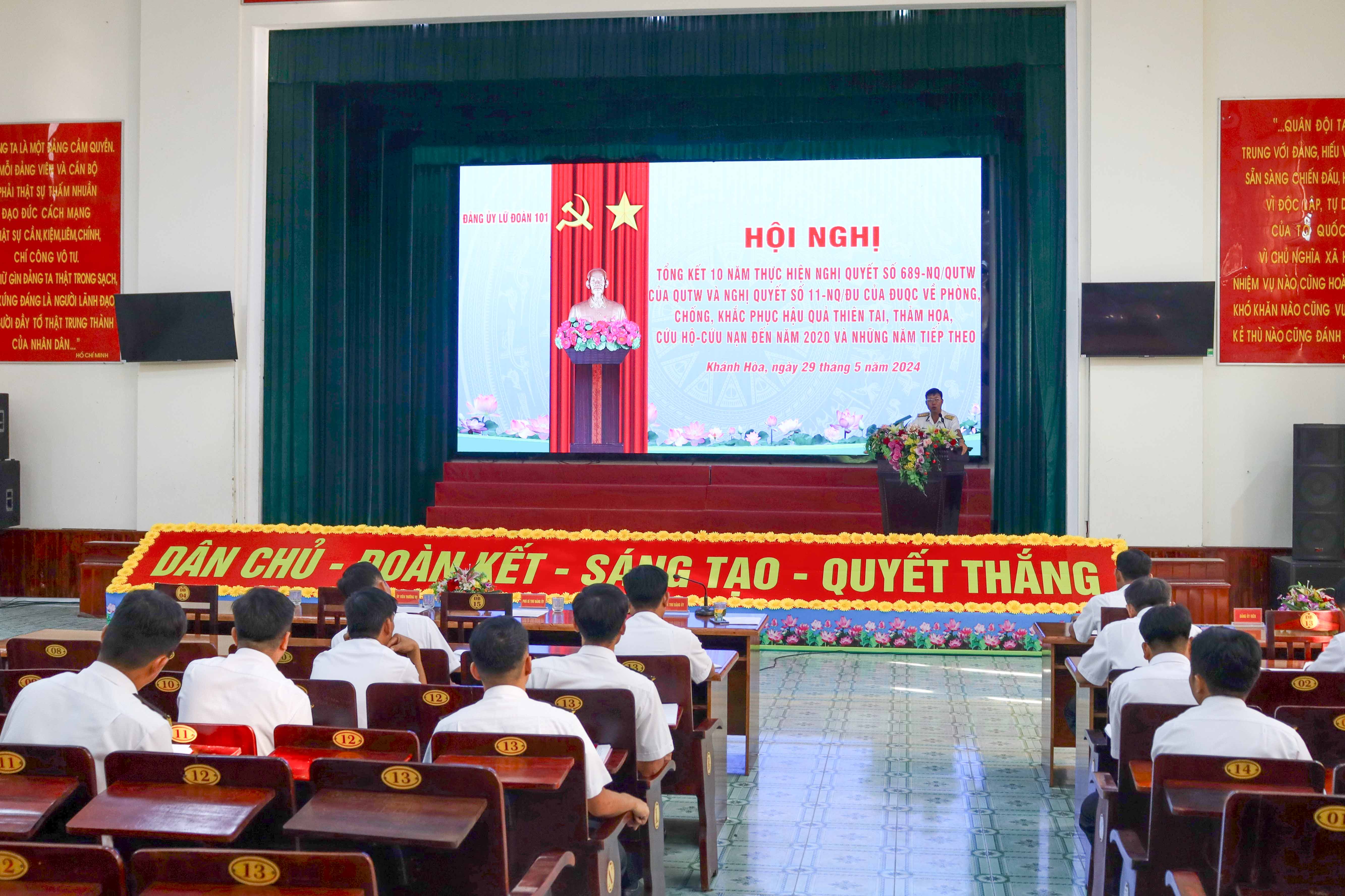 Lữ đoàn 101: Tổng kết 10 năm thực hiện Nghị quyết của Quân ủy Trung ương về phòng chống, khắc phục hậu quả thiên tai