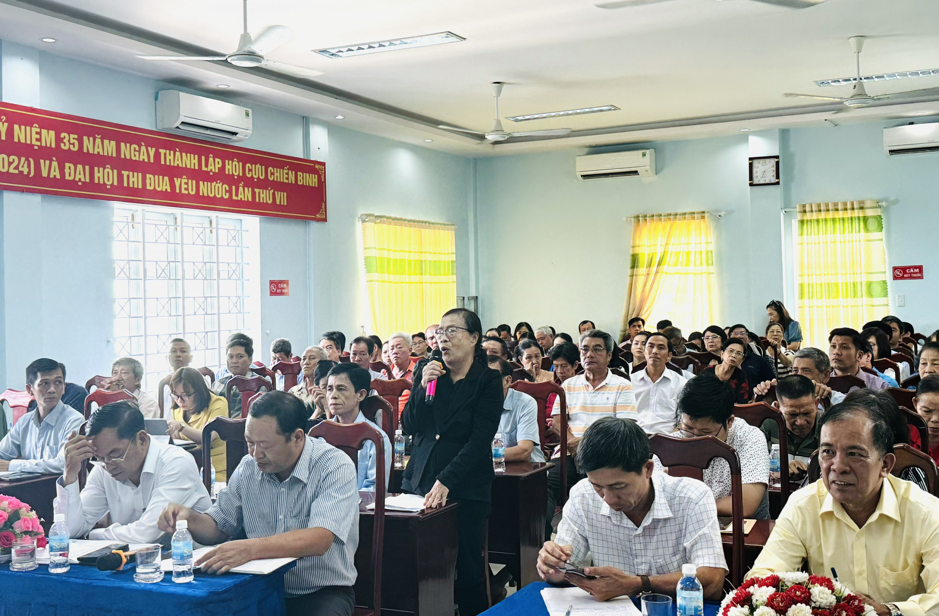 Cử tri phường Vĩnh Thọ nêu kiến nghị