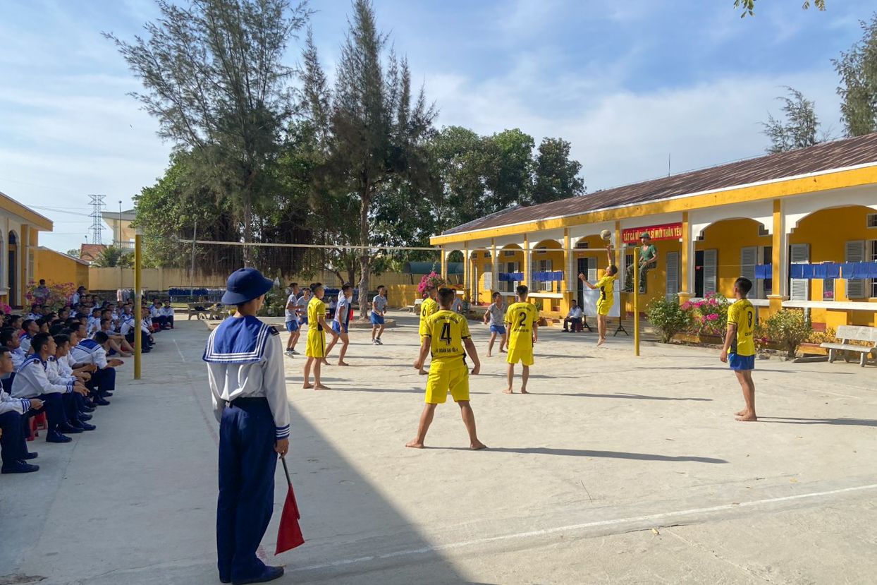 Lữ đoàn 101 tổ chức các hoạt động cho bộ đội trong dịp lễ