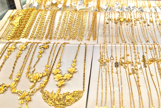 Giá vàng miếng SJC diễn biến trái chiều trước phiên đấu thầu