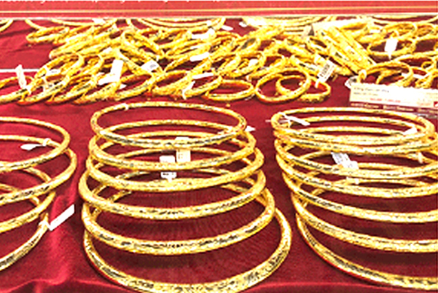 Giá vàng thiết lập kỷ lục mới 87 triệu đồng/lượng