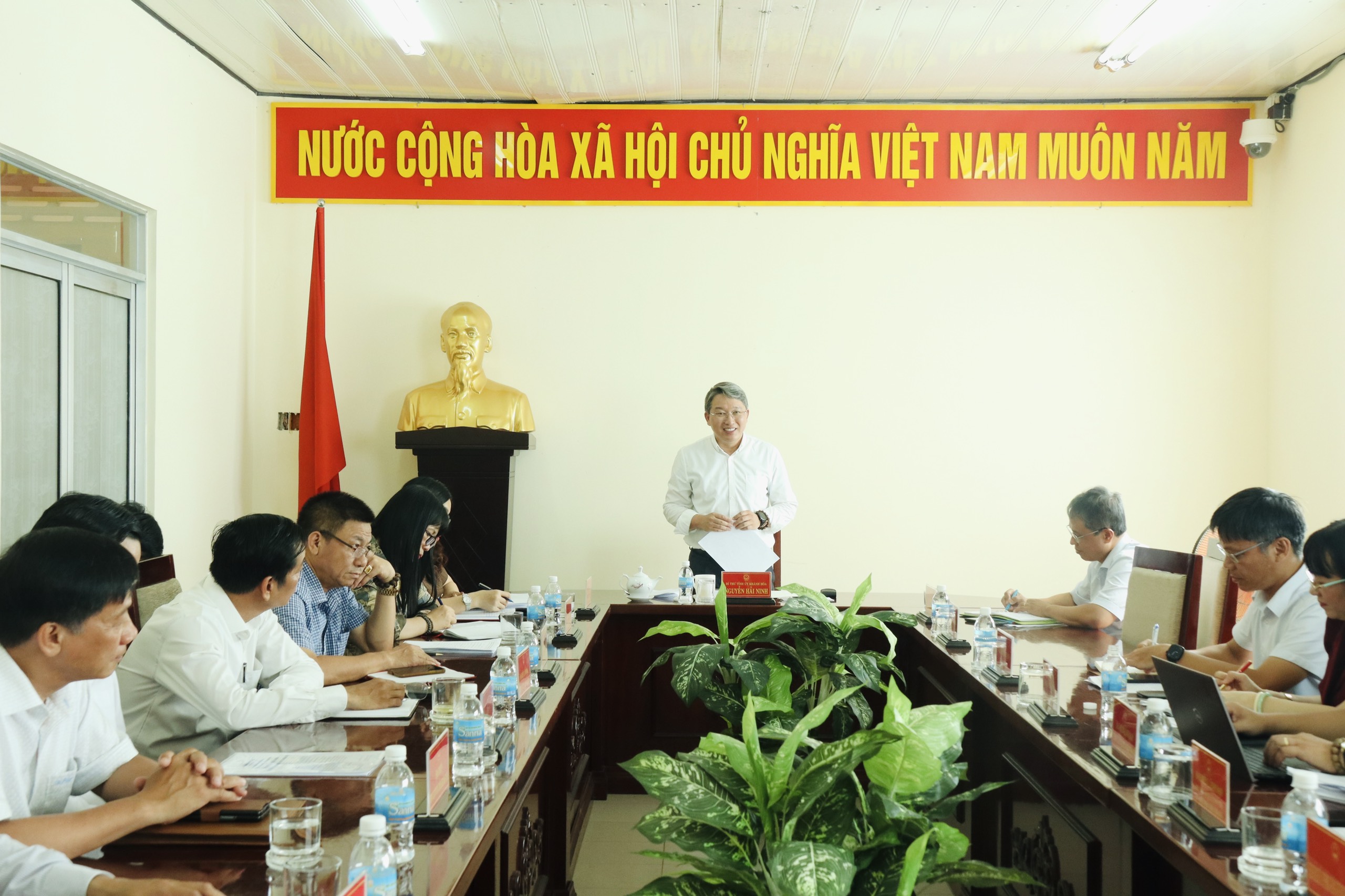 Bí thư Tỉnh ủy Nguyễn Hải Ninh tiếp công dân định kỳ tháng 4