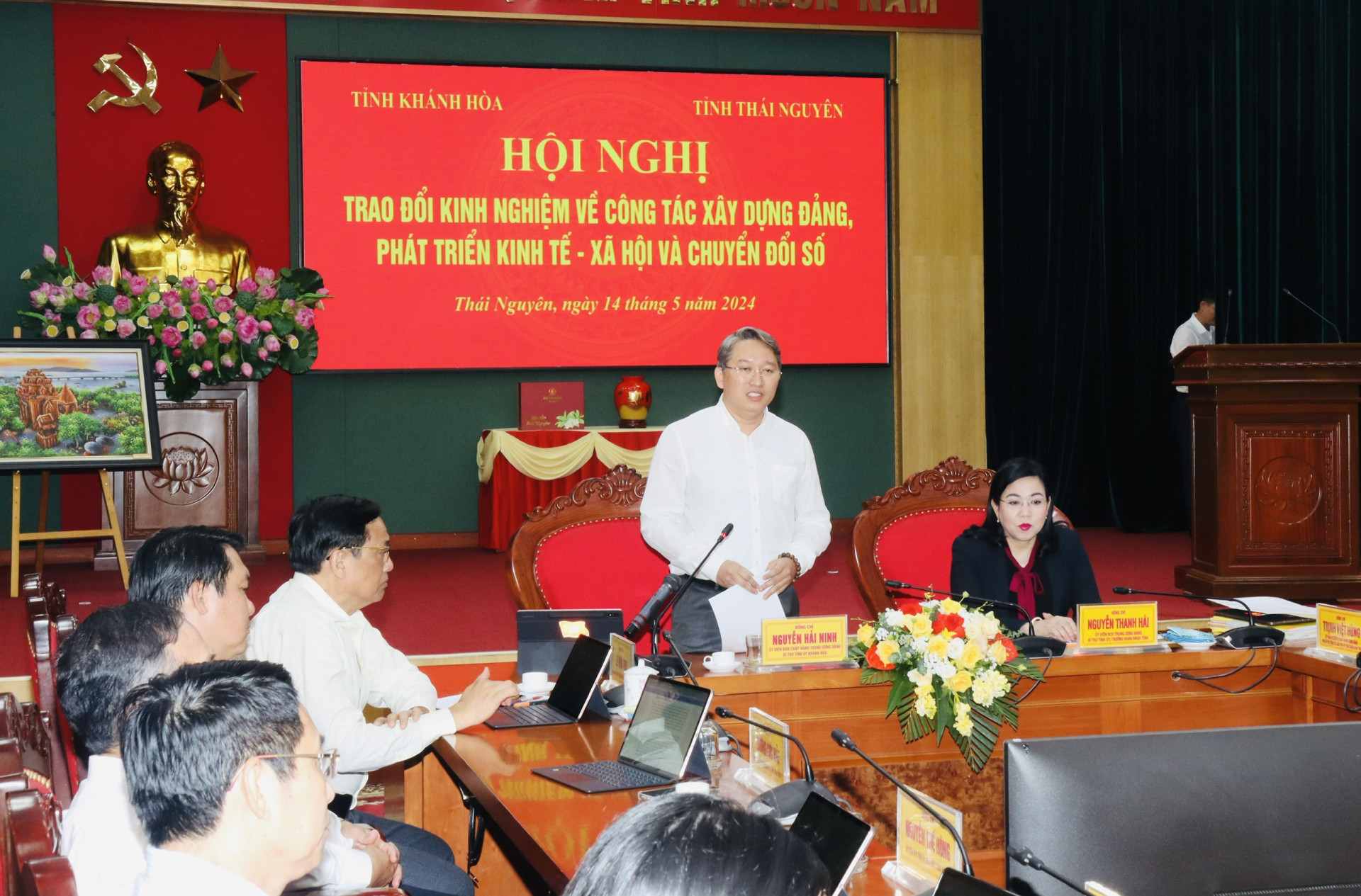 Bí thư Tỉnh ủy Khánh Hòa Nguyễn Hải Ninh phát biểu tại buổi thăm và làm việc với Tỉnh ủy Thái Nguyên
