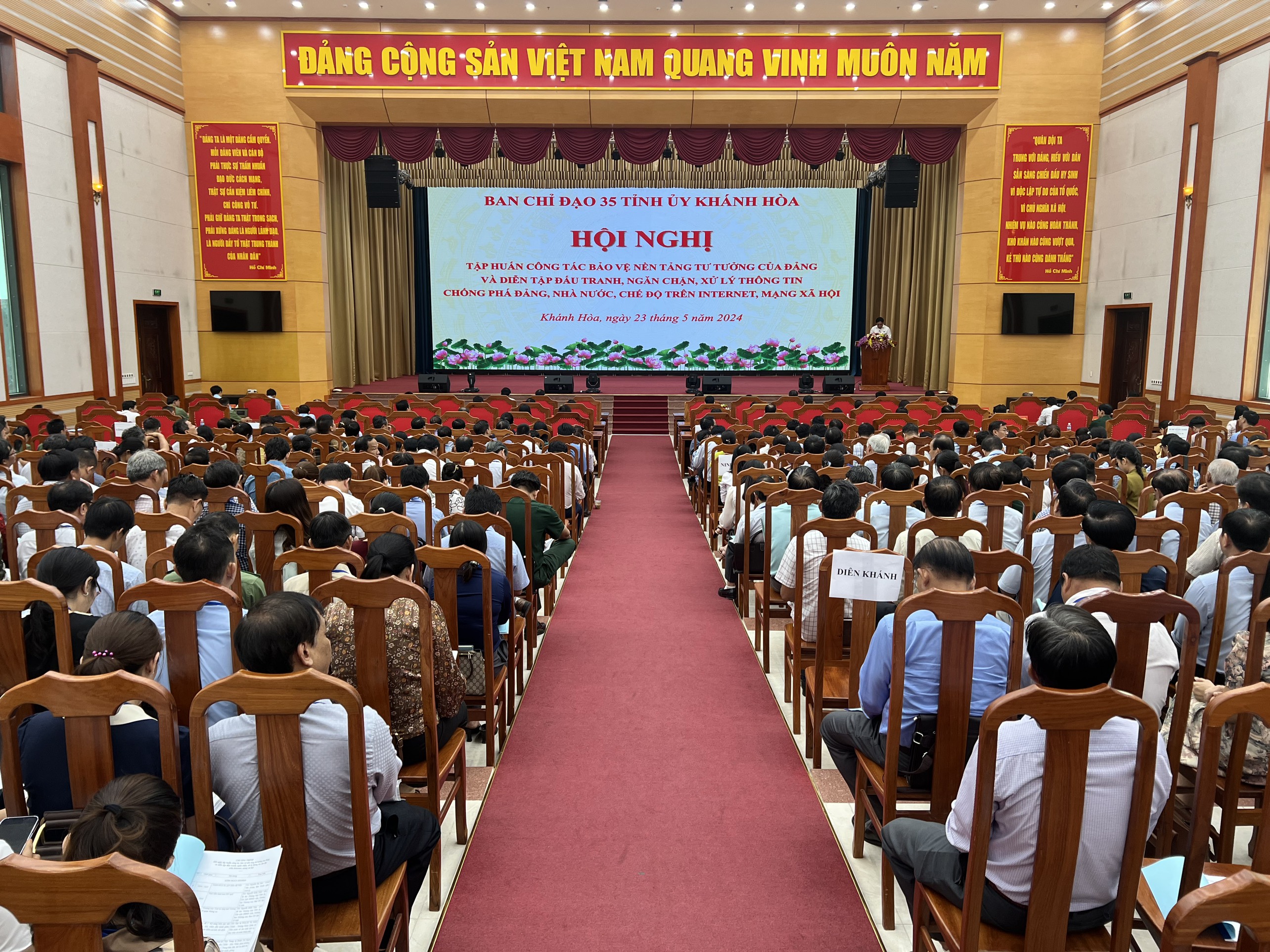 450 đại biểu tham gia tập huấn công tác bảo vệ nền tảng tư tưởng của Đảng