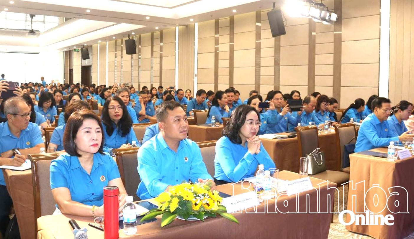 Tổng Liên đoàn Lao động Việt Nam: Tập huấn nâng cao năng lực cho gần 200 cán bộ làm công tác tuyên giáo - nữ công toàn quốc