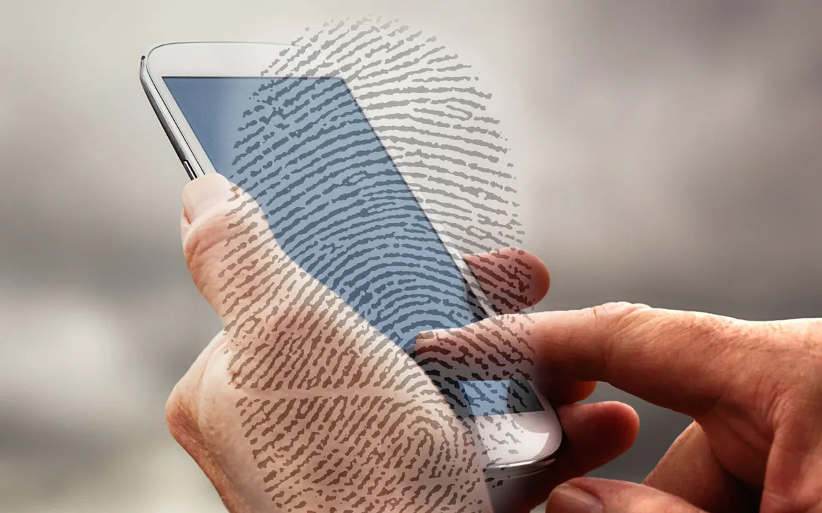 Vì sao không nên dùng vân tay để mở khóa điện thoại?