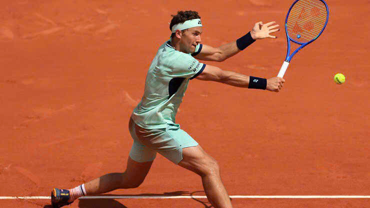 Á quân hai lần liên tiếp Casper Ruud nâng thành tích tại Roland Garros lên 24 trận thắng - 7 trận thua
