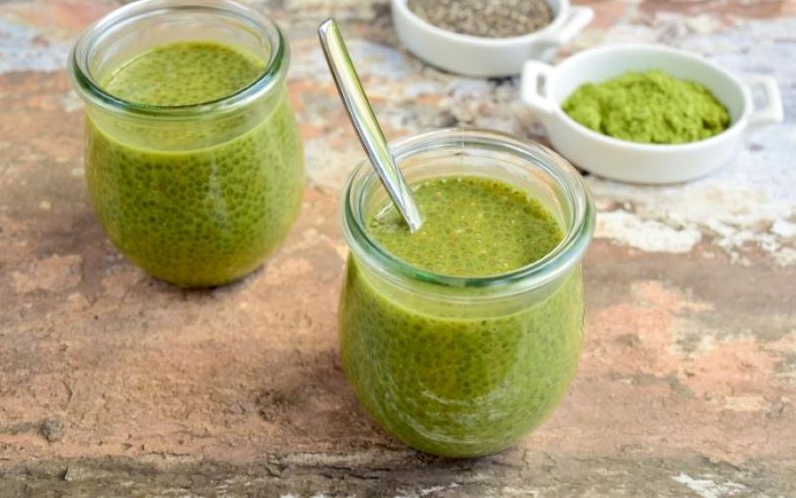 Kết hợp hạt chia cùng các loại sinh tố.