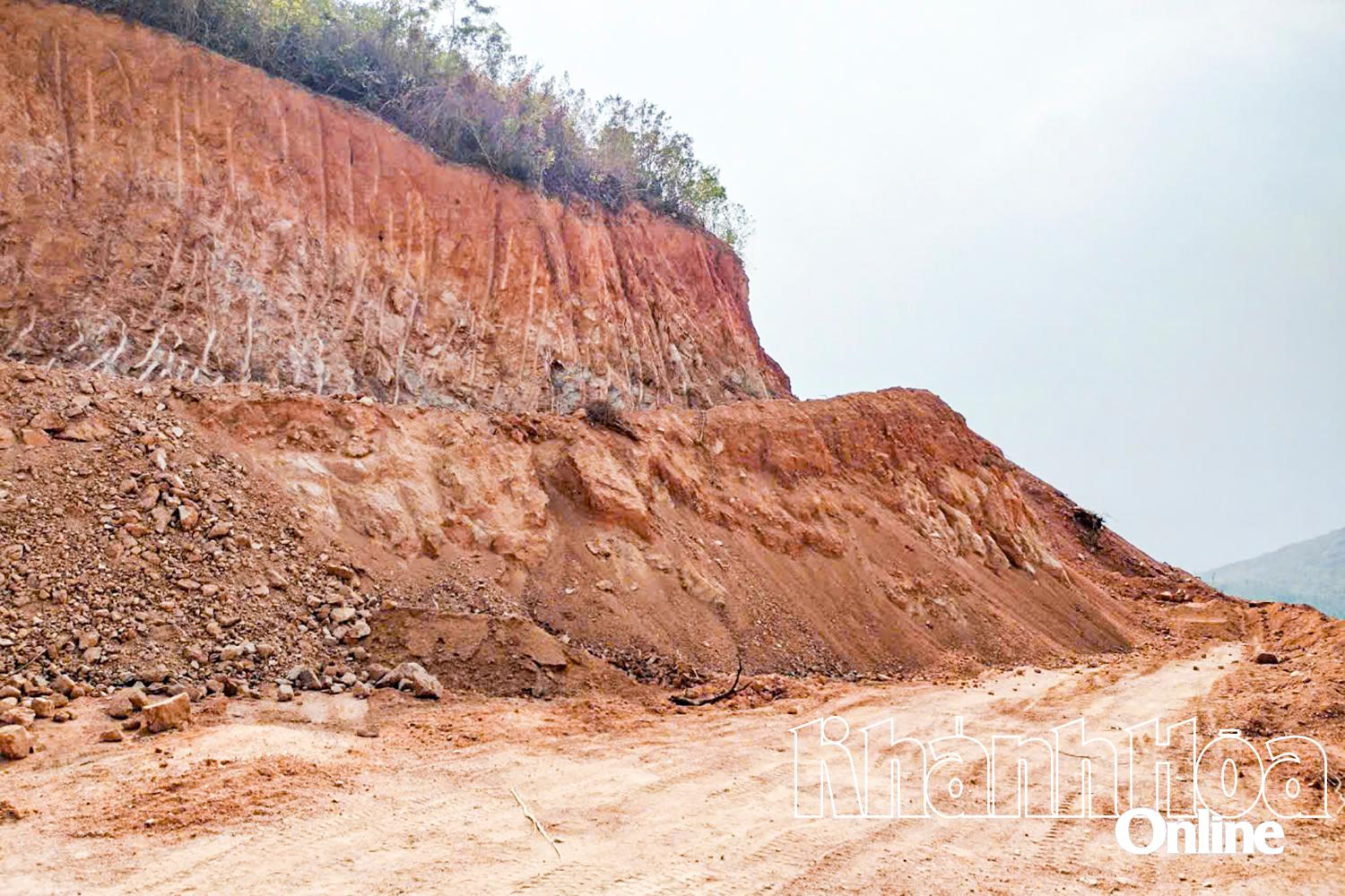Khu vực khai thác khoáng sản trái phép do ông Lập thực hiện.
