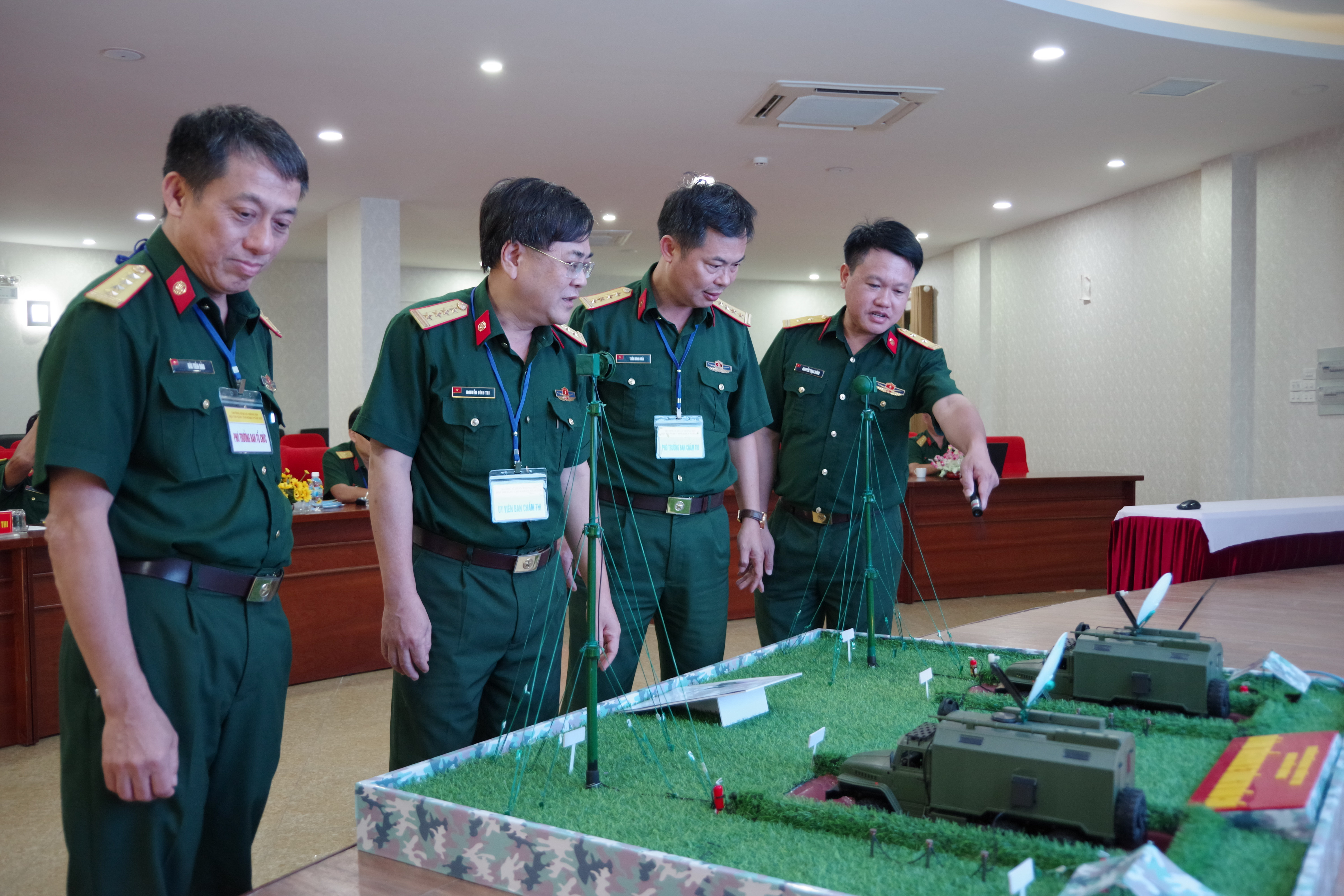 Trường Sĩ quan Thông tin tổ chức Hội thi Sáng tạo khoa học công nghệ năm 2025