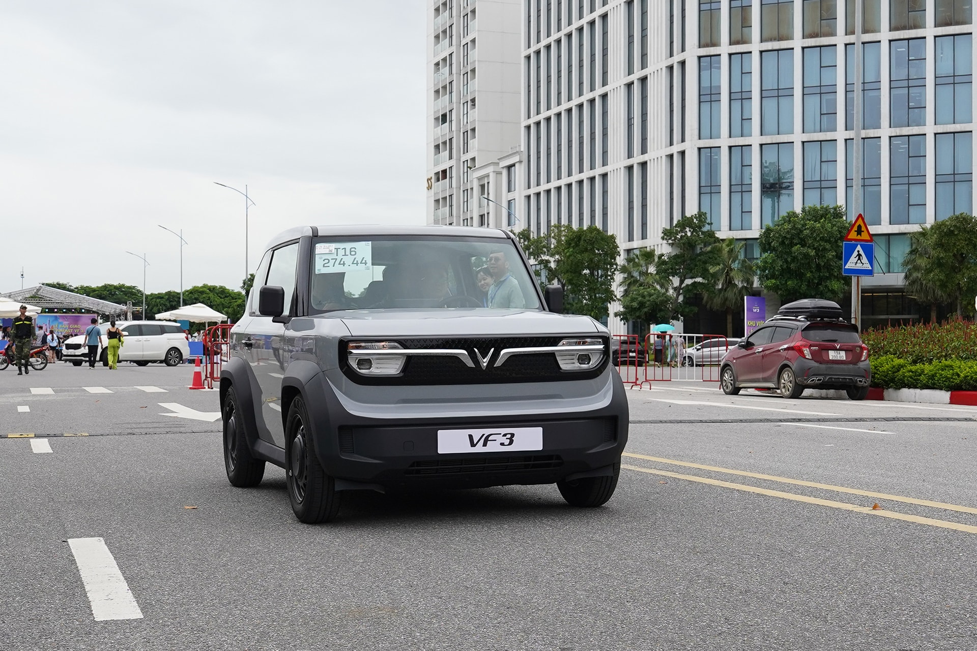 VF 3 tiếp tục chiếm tỷ trọng lớn trong doanh số của VinFast. Ảnh: Hoàng Linh