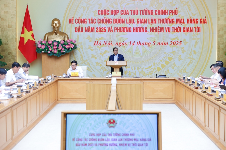 Thủ tướng: Lập tổ công tác đặc biệt, mở đợt cao điểm truy quét buôn lậu, hàng giả