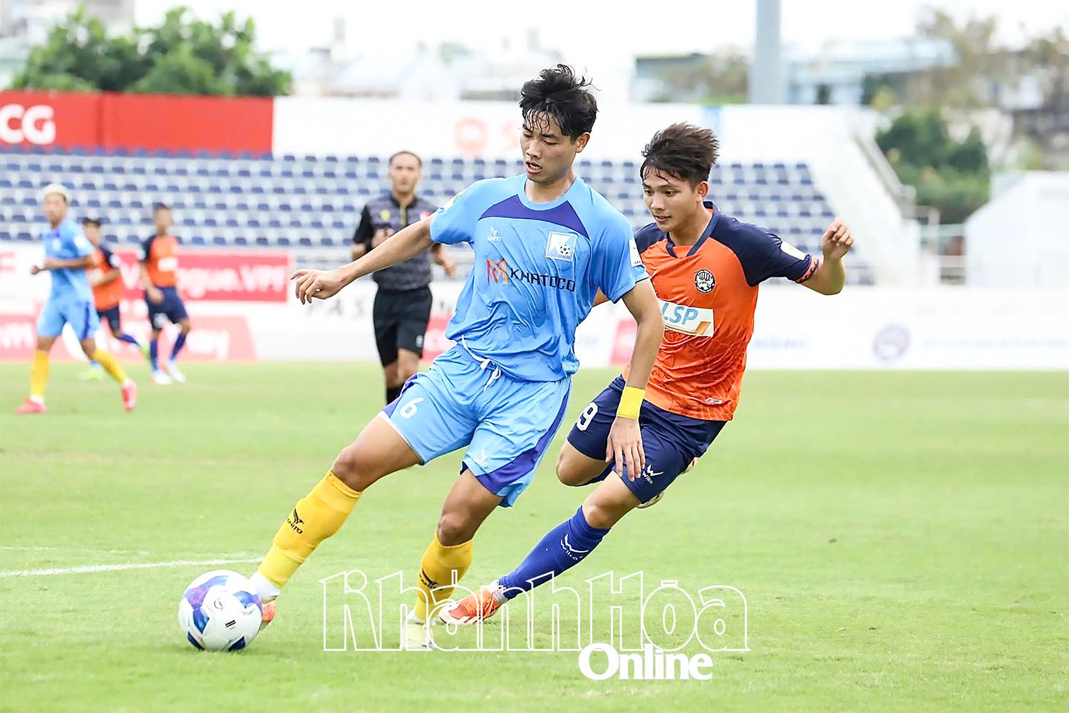 The match between Khatoco Khanh Hoa and Ba Ria-Vung Tau in the first leg. (Source: VPF)