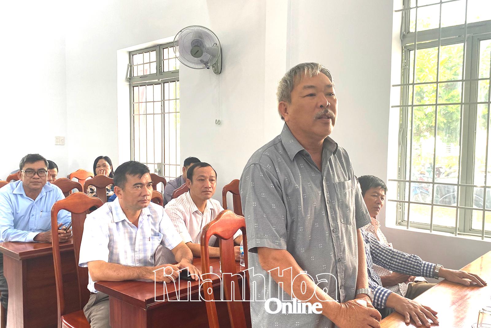 Cử tri xã Diên Thạnh nêu kiến nghị.