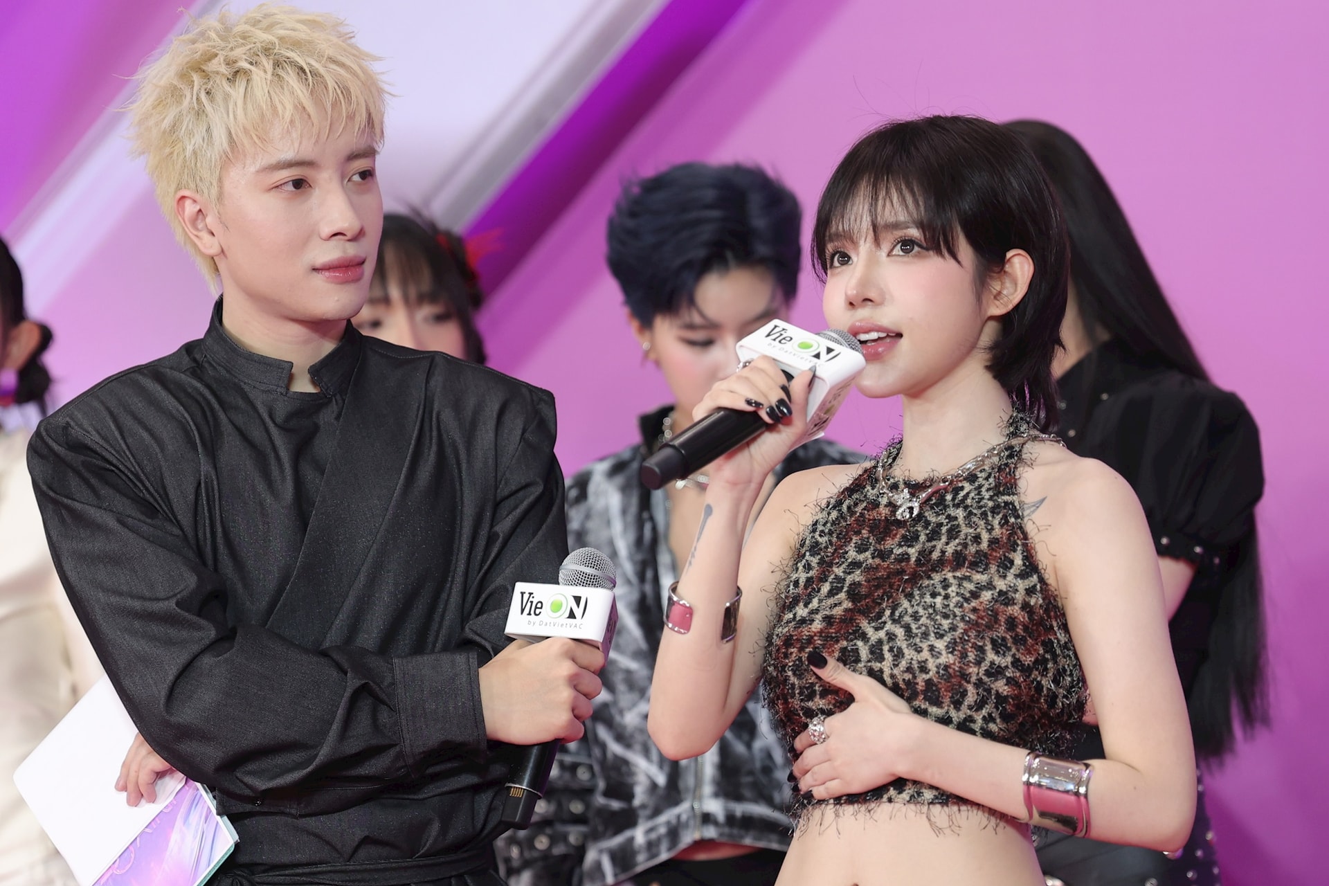 Ca sĩ, nhạc sĩ Lyly tham gia chương trình. Ảnh: BTC