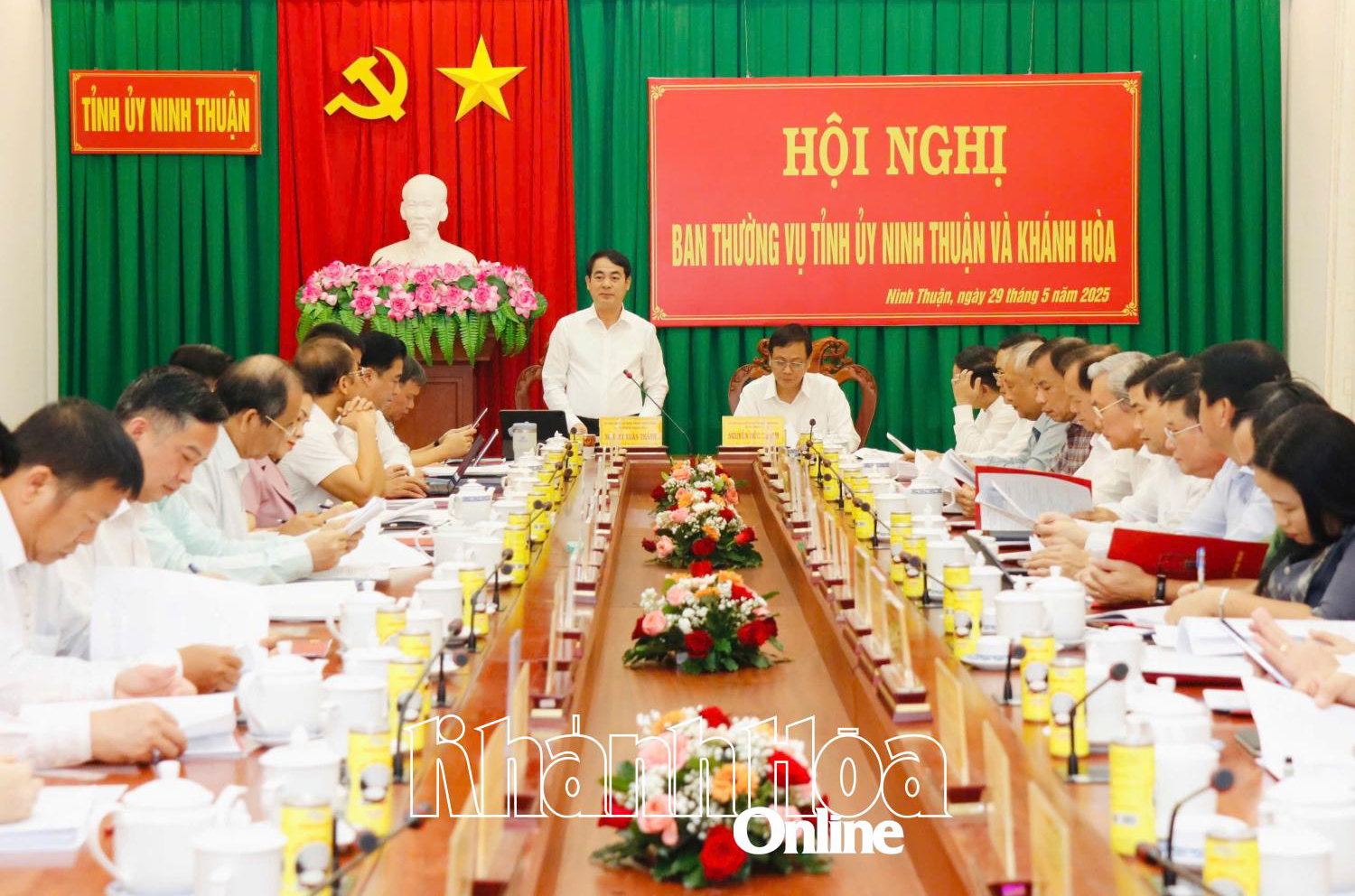 Hội nghị Ban Thường vụ Tỉnh ủy Ninh Thuận và Khánh Hòa về các nội dung liên quan đến sắp xếp, sáp nhập đơn vị hành chính tỉnh Khánh Hòa và tỉnh Ninh Thuận