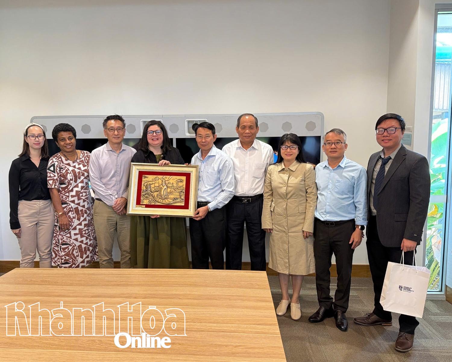 Đoàn công tác tỉnh Khánh Hòa làm việc với Trường Đại học Charles Darwin và Cao đẳng Nghề ICAE của Australia