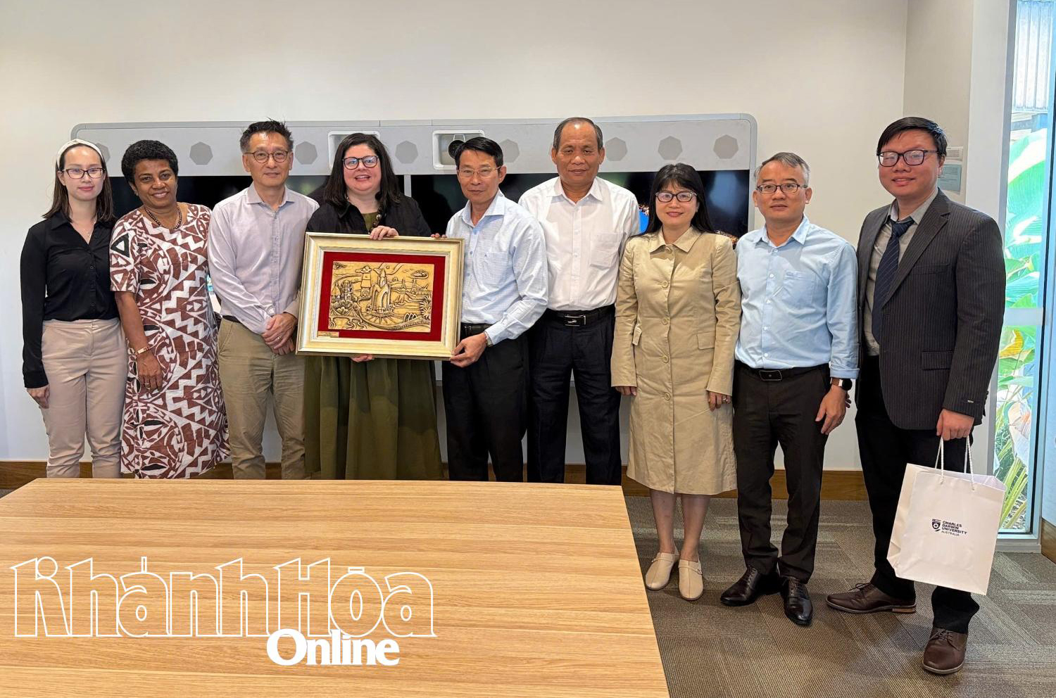 Đoàn công tác tỉnh Khánh Hòa làm việc với Trường Đại học Charles Darwin và Cao đẳng Nghề ICAE của Australia      