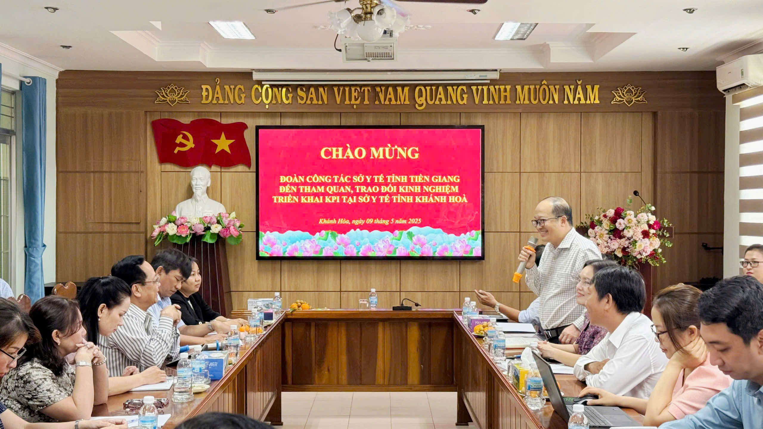 Đoàn công tác Sở Y tế tỉnh Tiền Giang học tập kinh nghiệm về triển khai phần mềm KPI tại Khánh Hòa