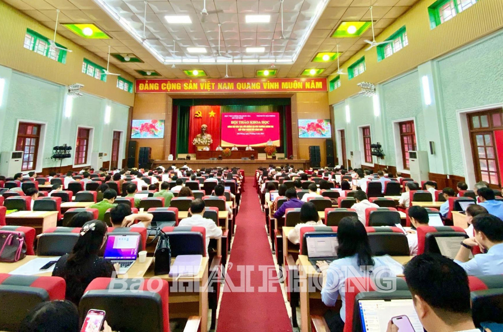 Quang cảnh hội thảo.