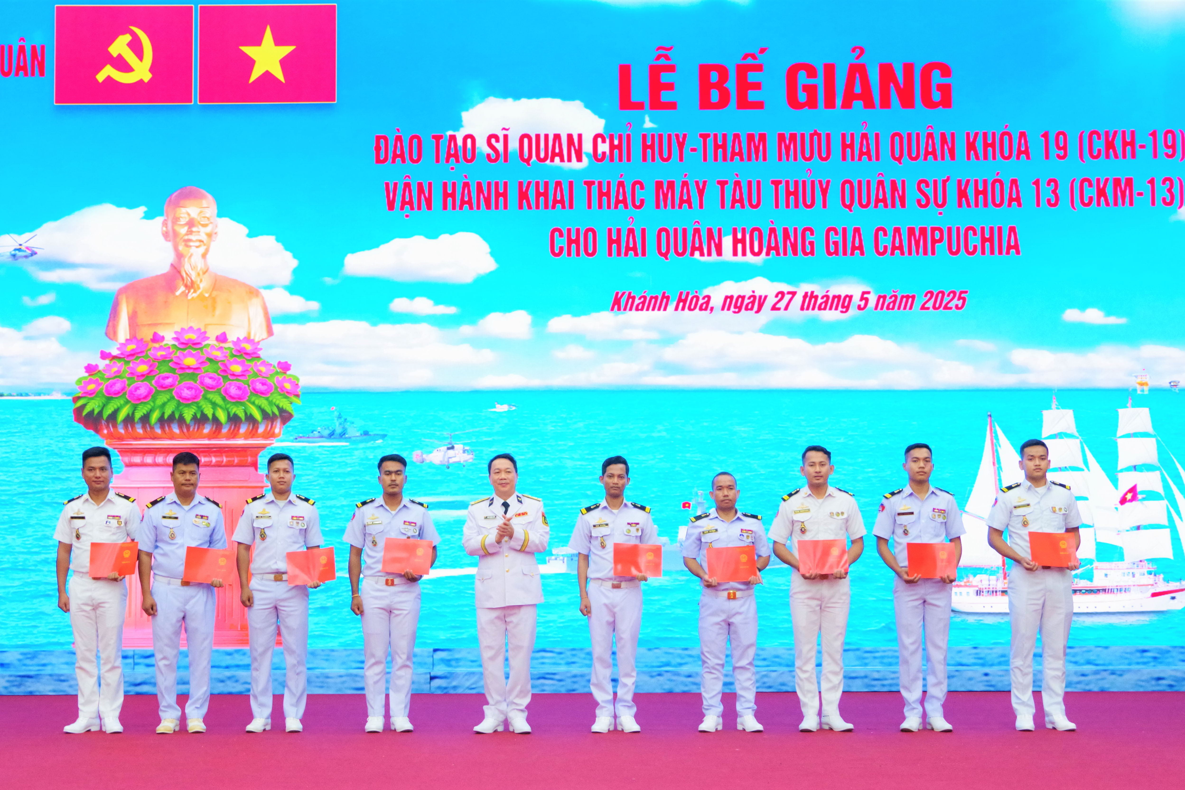 Học viện Hải quân: Bế giảng đào tạo sĩ quan Hải quân Hoàng gia Campuchia