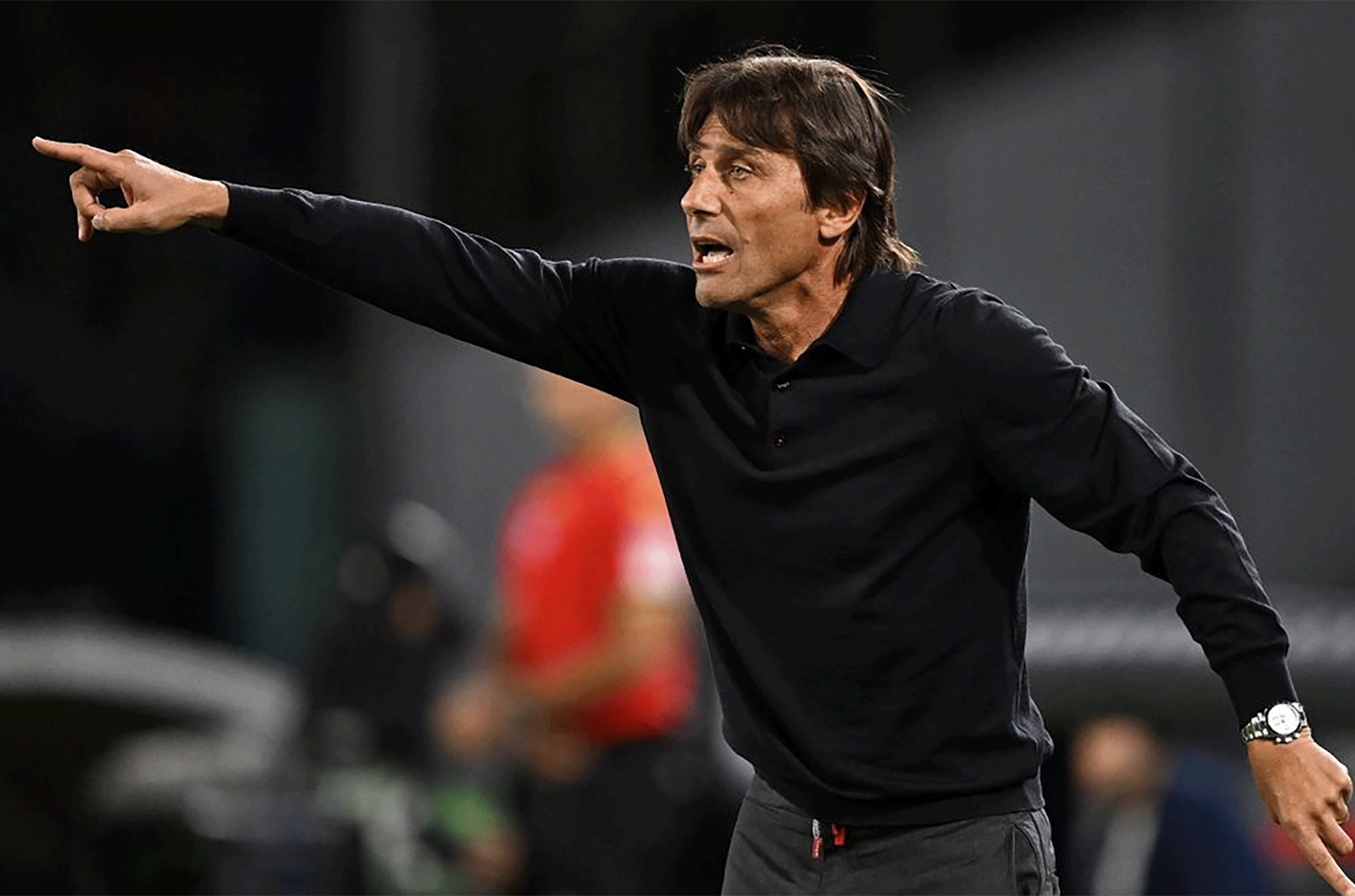 Thầy trò huấn luyện viên Antonio Conte đã tự đưa mình vào thế khó khi buộc phải chiến thắng ở vòng đấu cuối, để chắc chắn lên ngôi vô địch Serie A mùa giải này.