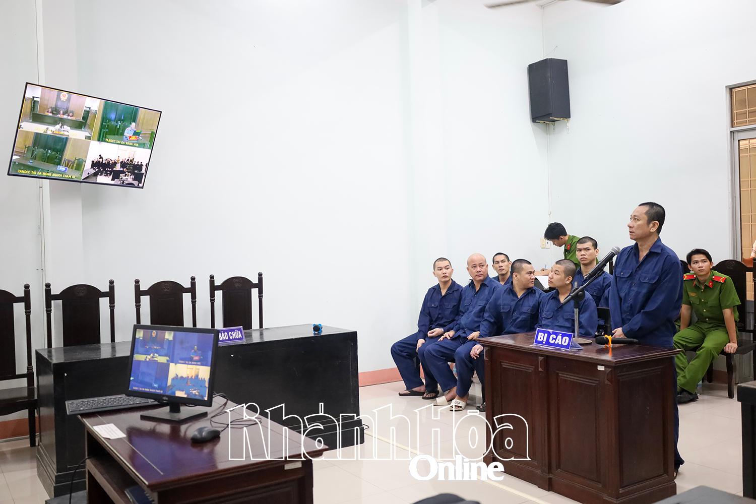 Bày mưu “đáo hạn ngân hàng” để lừa tiền