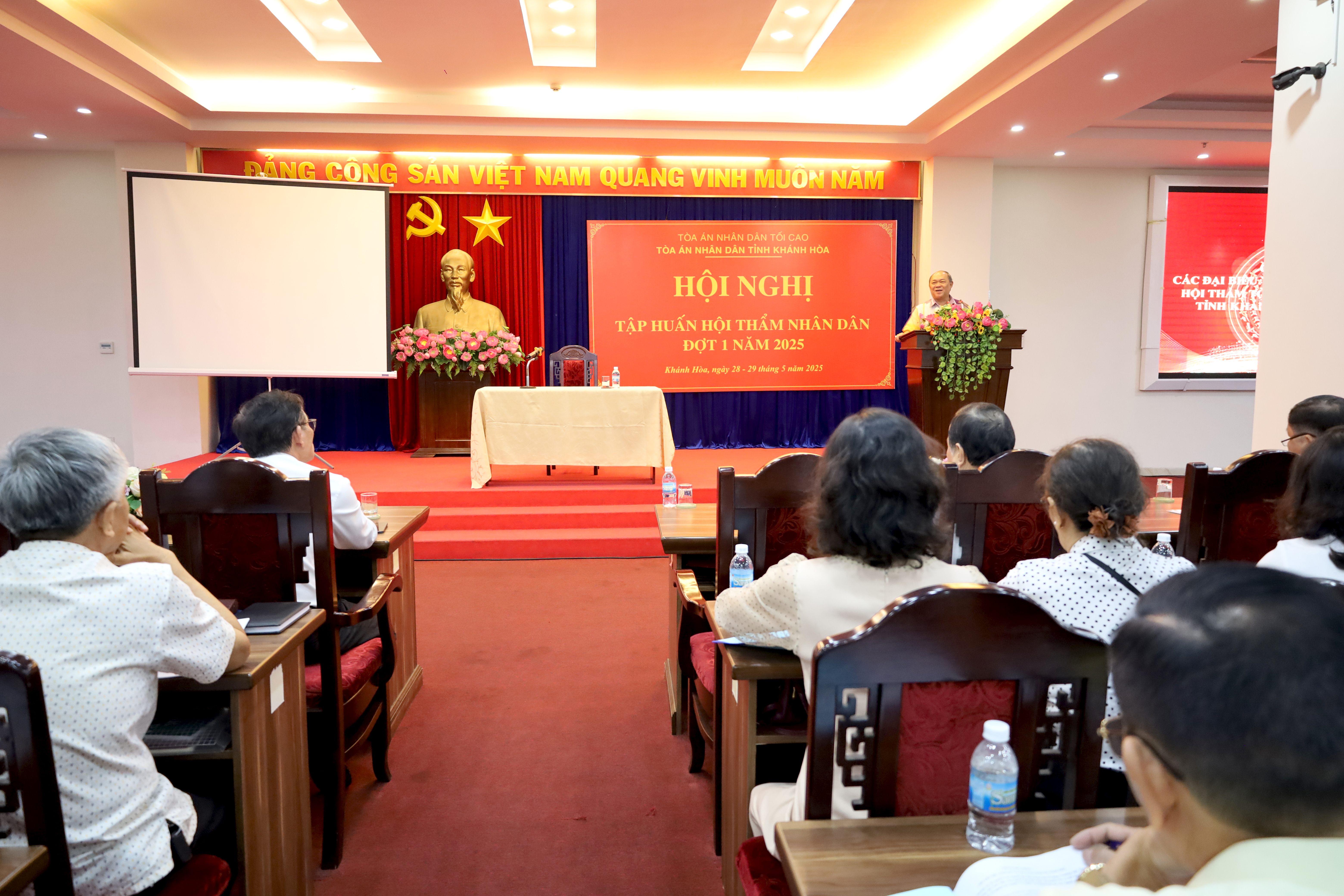 Tập huấn công tác hội thẩm nhân dân đợt 1 - năm 2025