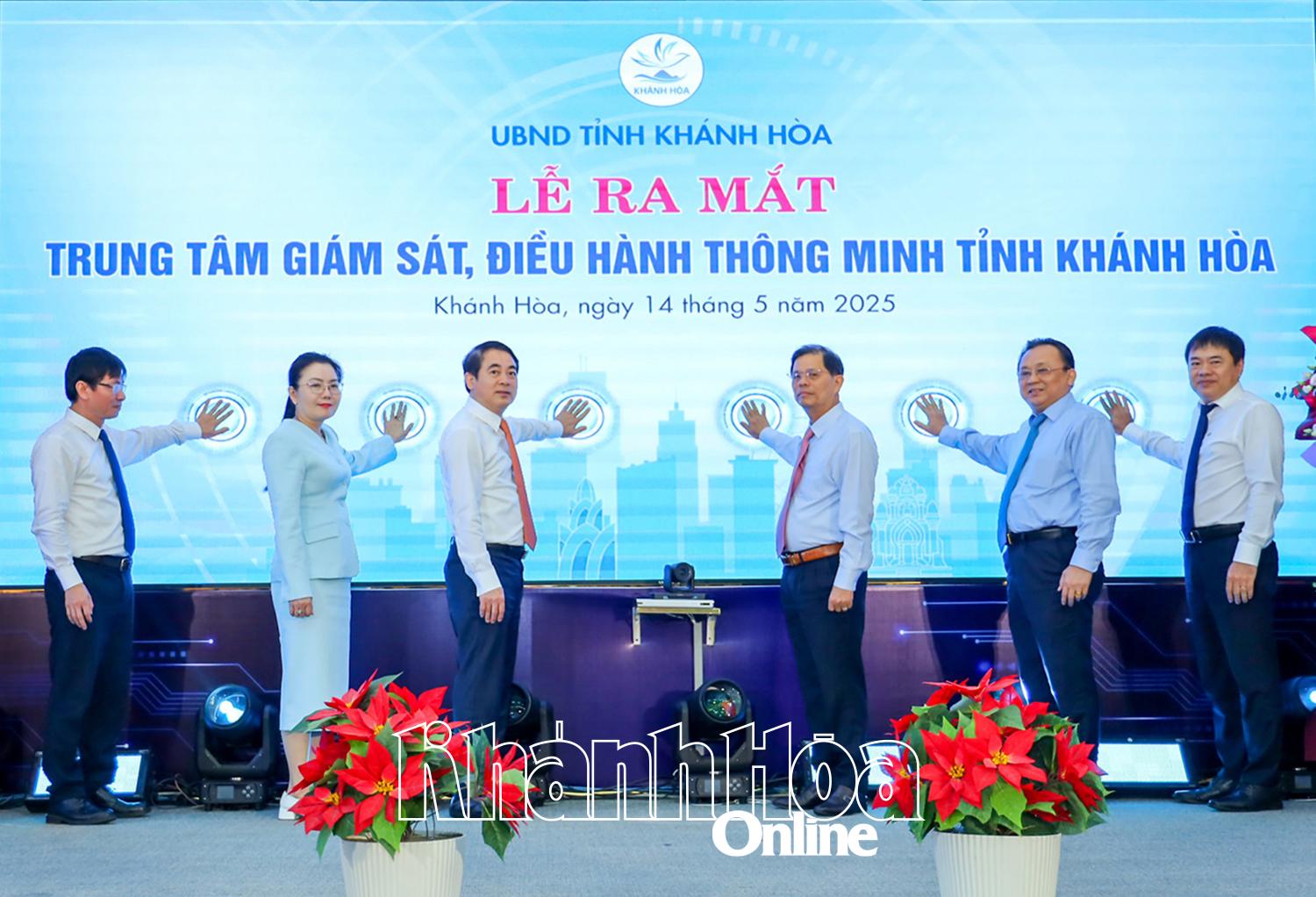 Ra mắt Trung tâm Giám sát, điều hành thông minh tỉnh Khánh Hòa