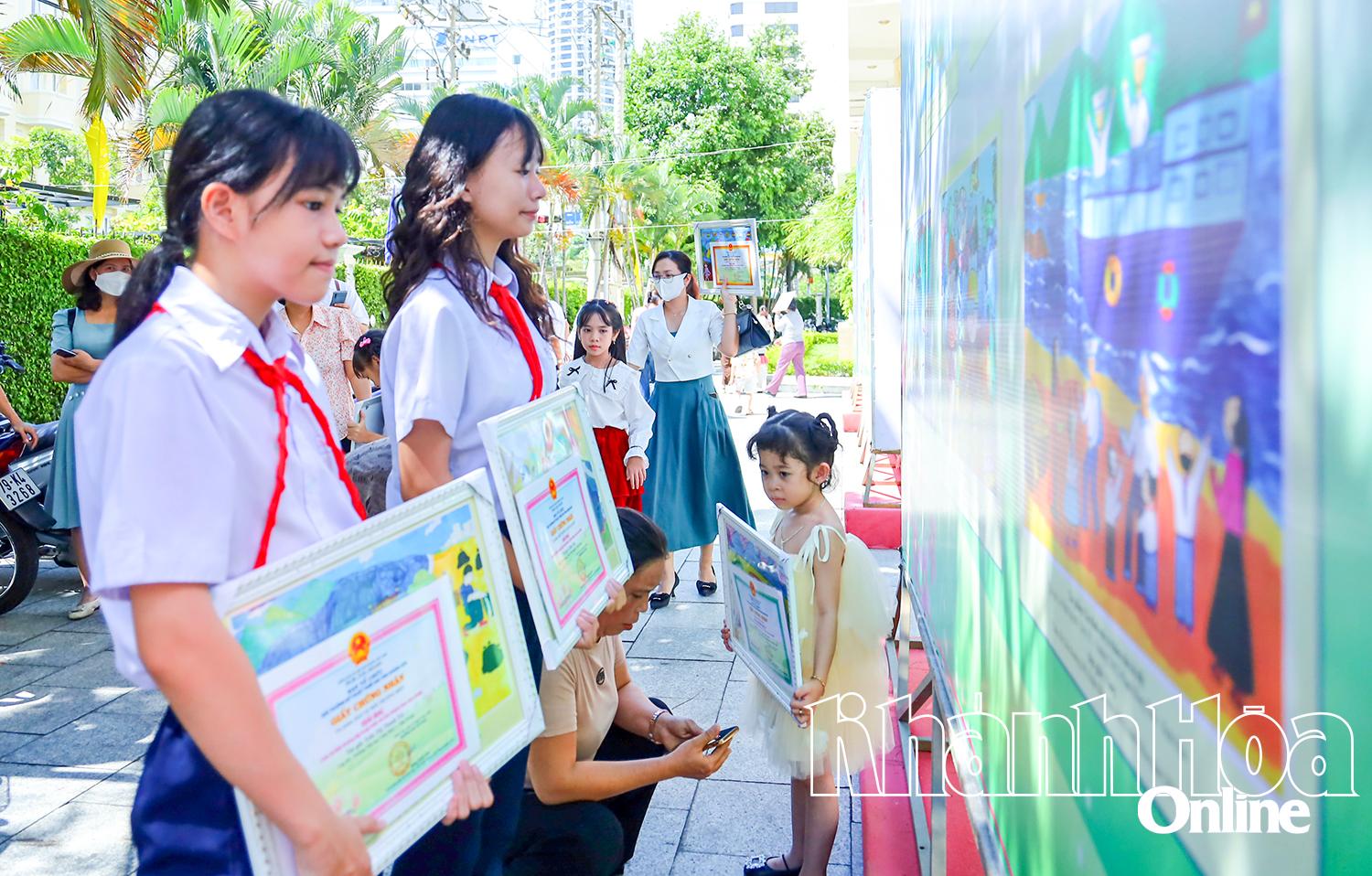 Thêm một mùa mỹ thuật thiếu nhi thành công