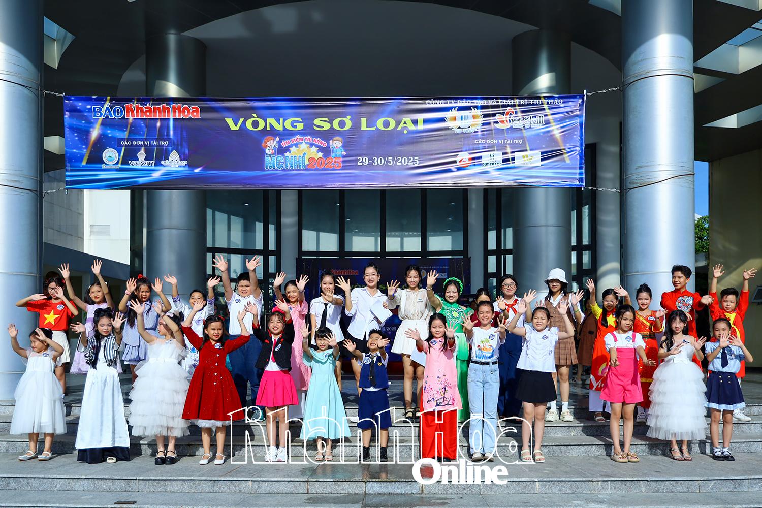 Đón chào hơn 200 thí sinh dự thi vòng sơ loại “Tìm kiếm tài năng MC nhí 2025”