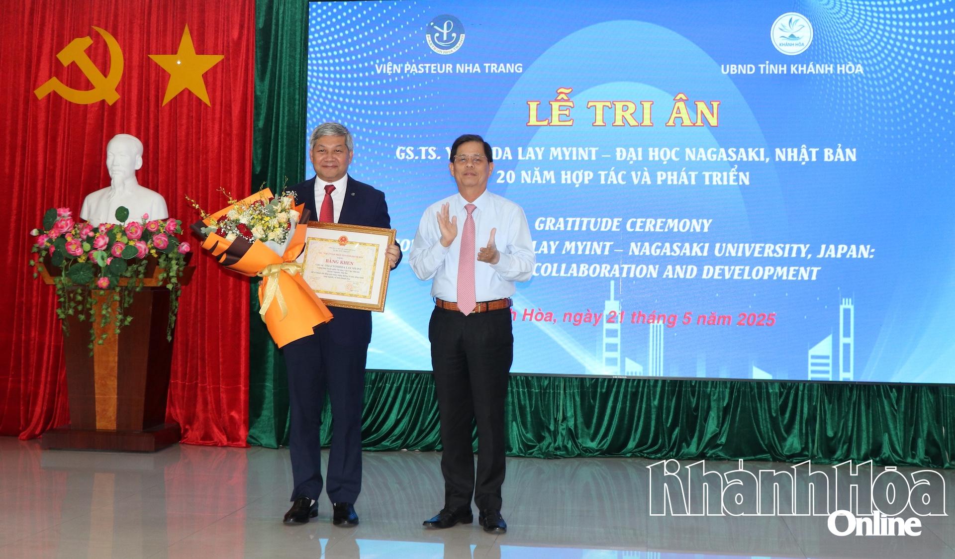Viện Pasteur Nha Trang tri ân Giáo sư - Tiến sĩ Yoshida Lay Myint (Đại học Nagasaki, Nhật Bản)