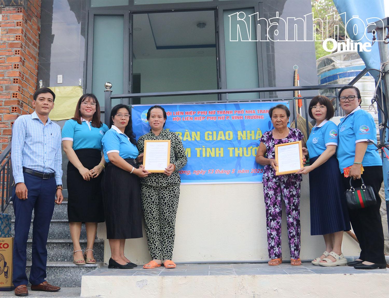 Bàn giao 2 nhà “Mái ấm tình thương” cho phụ nữ khó khăn ở Nha Trang