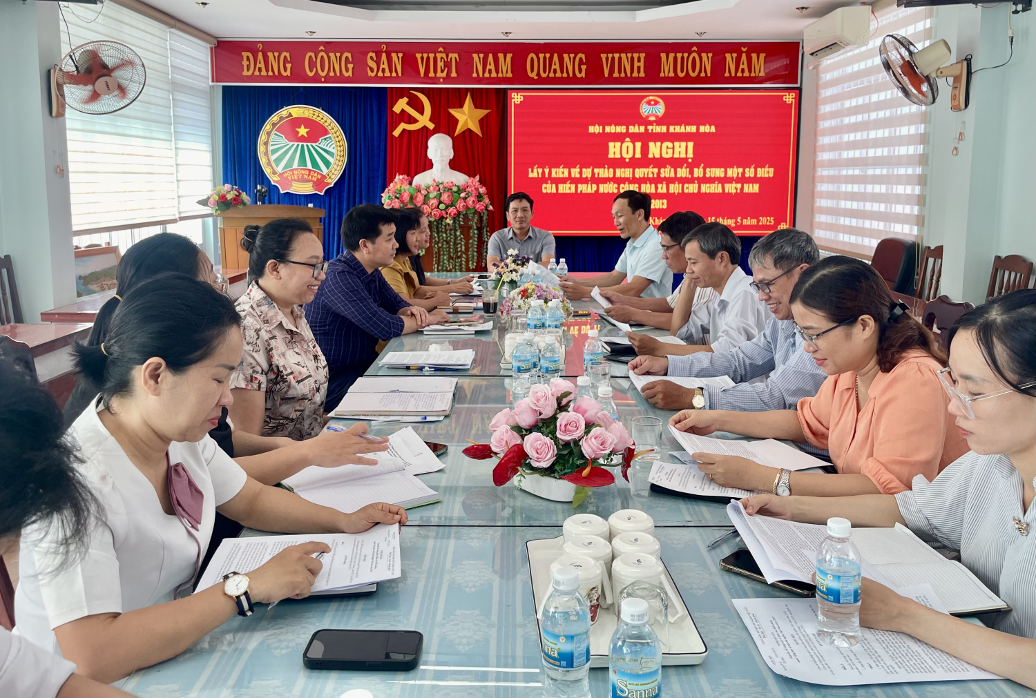 Quang cảnh hội nghị.