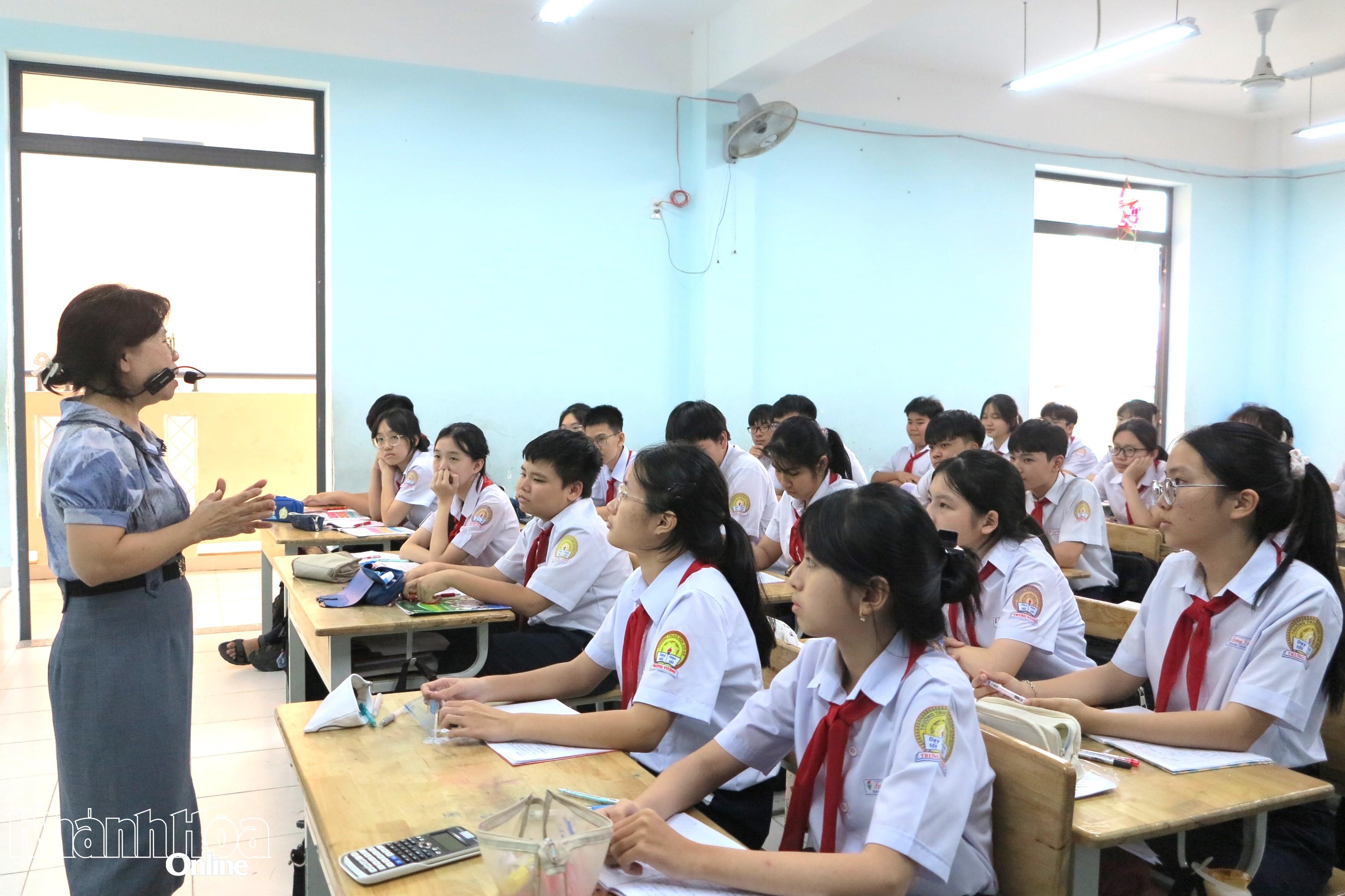 Rà soát, chuẩn bị điều kiện dạy 2 buổi/ngày cấp THCS