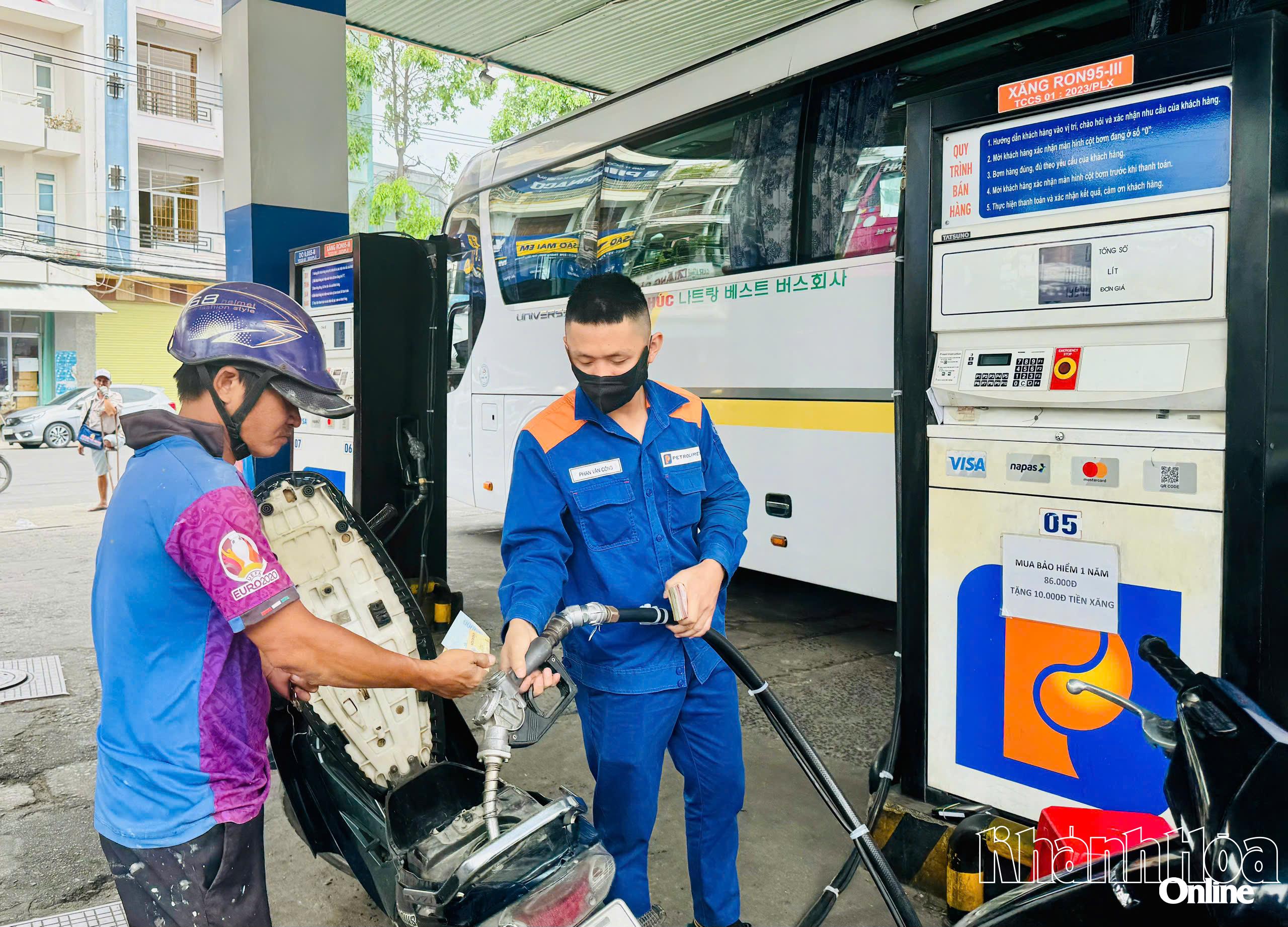 Giá xăng dầu đồng loạt tăng