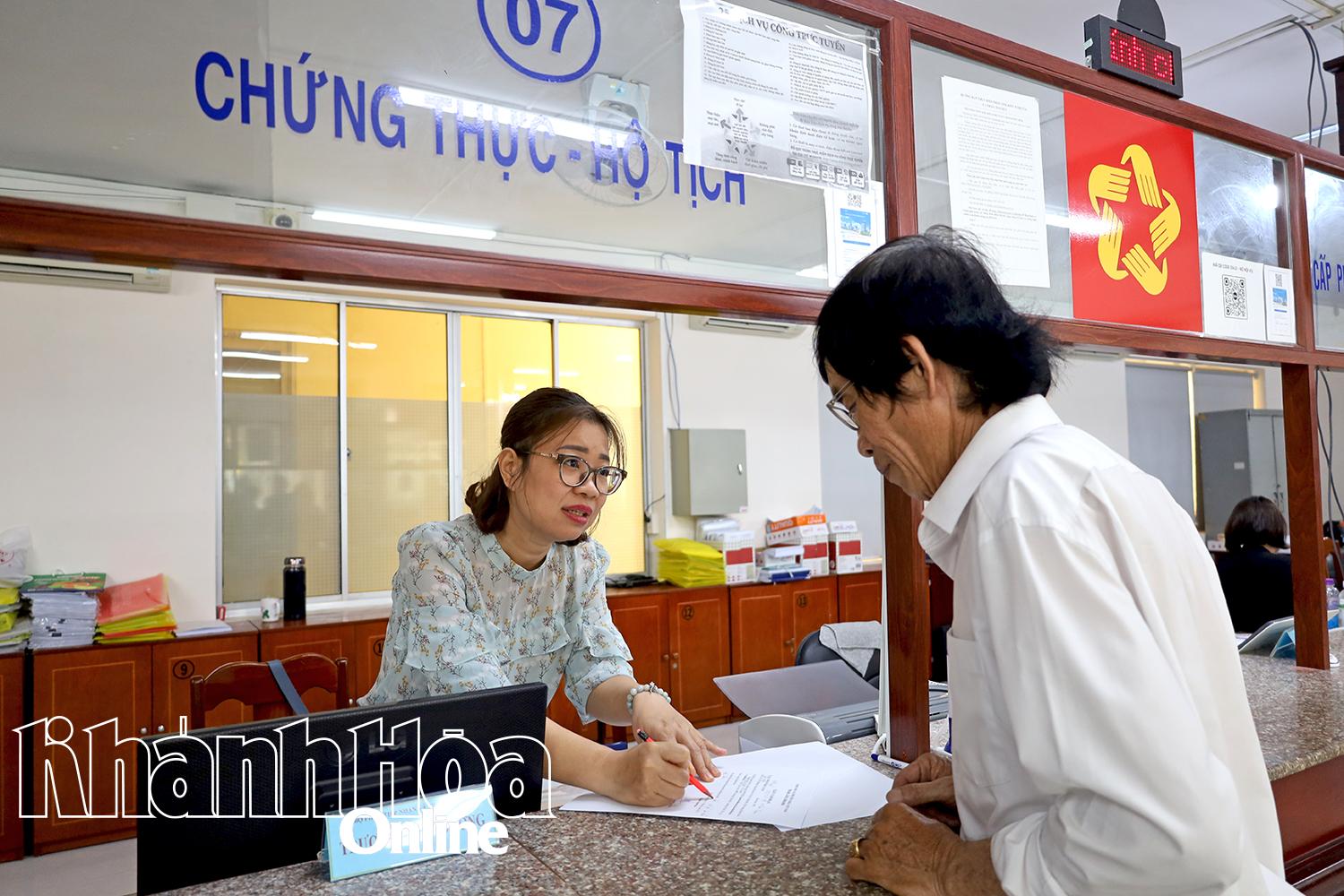 Chính thức khai thác cơ sở dữ liệu hộ tịch điện tử để giải quyết 30 thủ tục hành chính