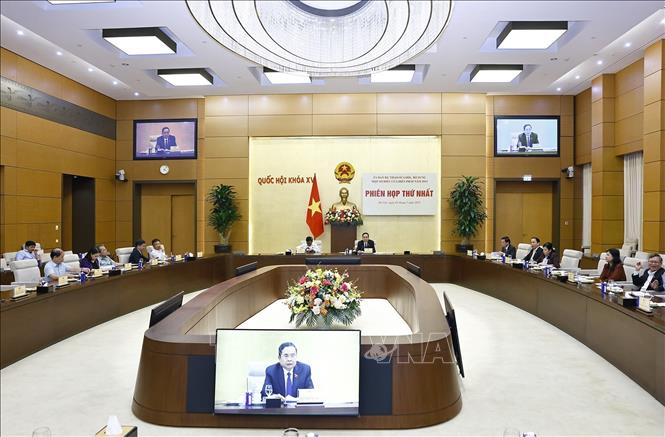 Nghị quyết điều chỉnh chương trình lập pháp năm 2025