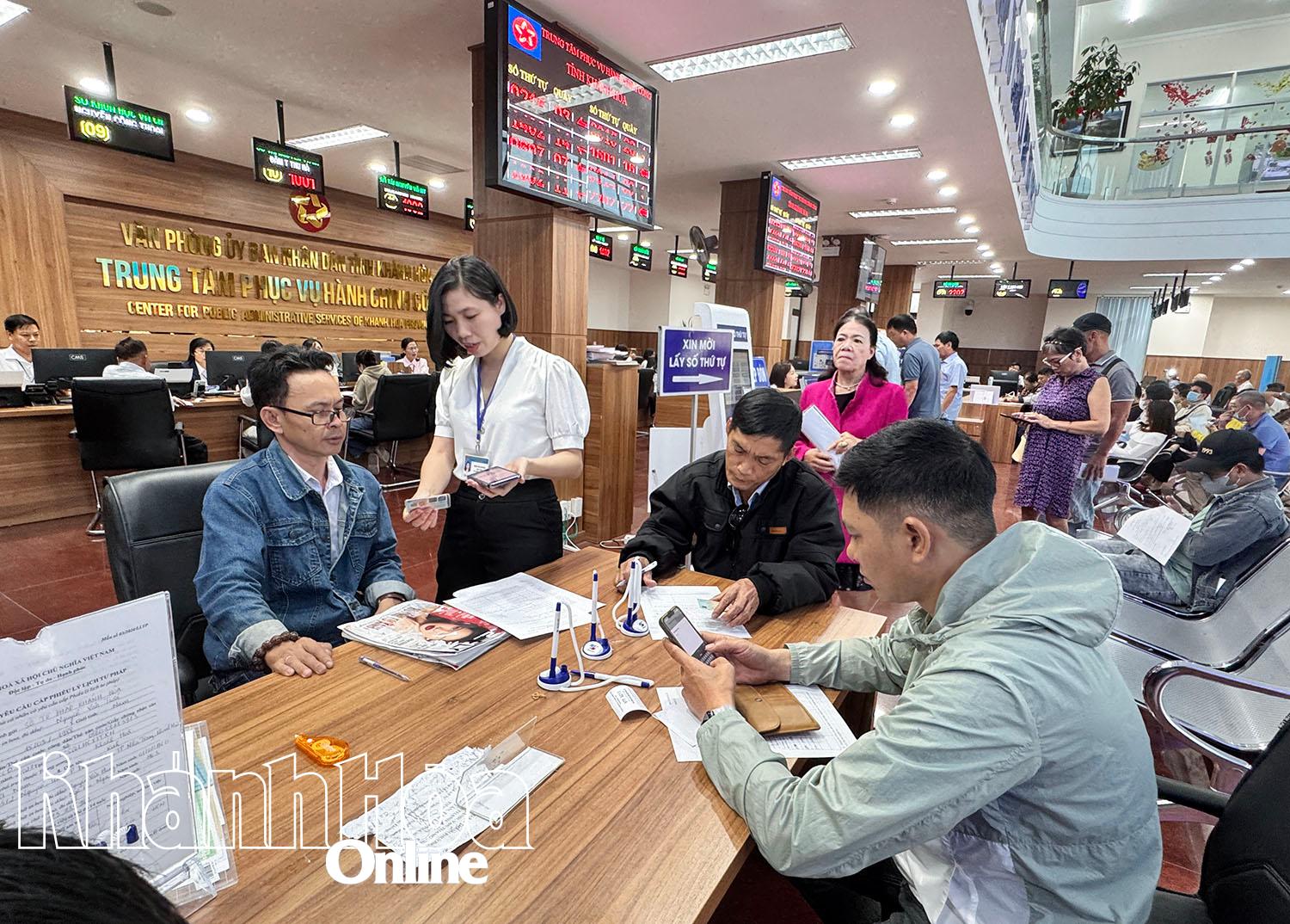 UBND tỉnh Khánh Hòa cắt giảm thời gian giải quyết đối với 67 thủ tục hành chính lĩnh vực tư pháp