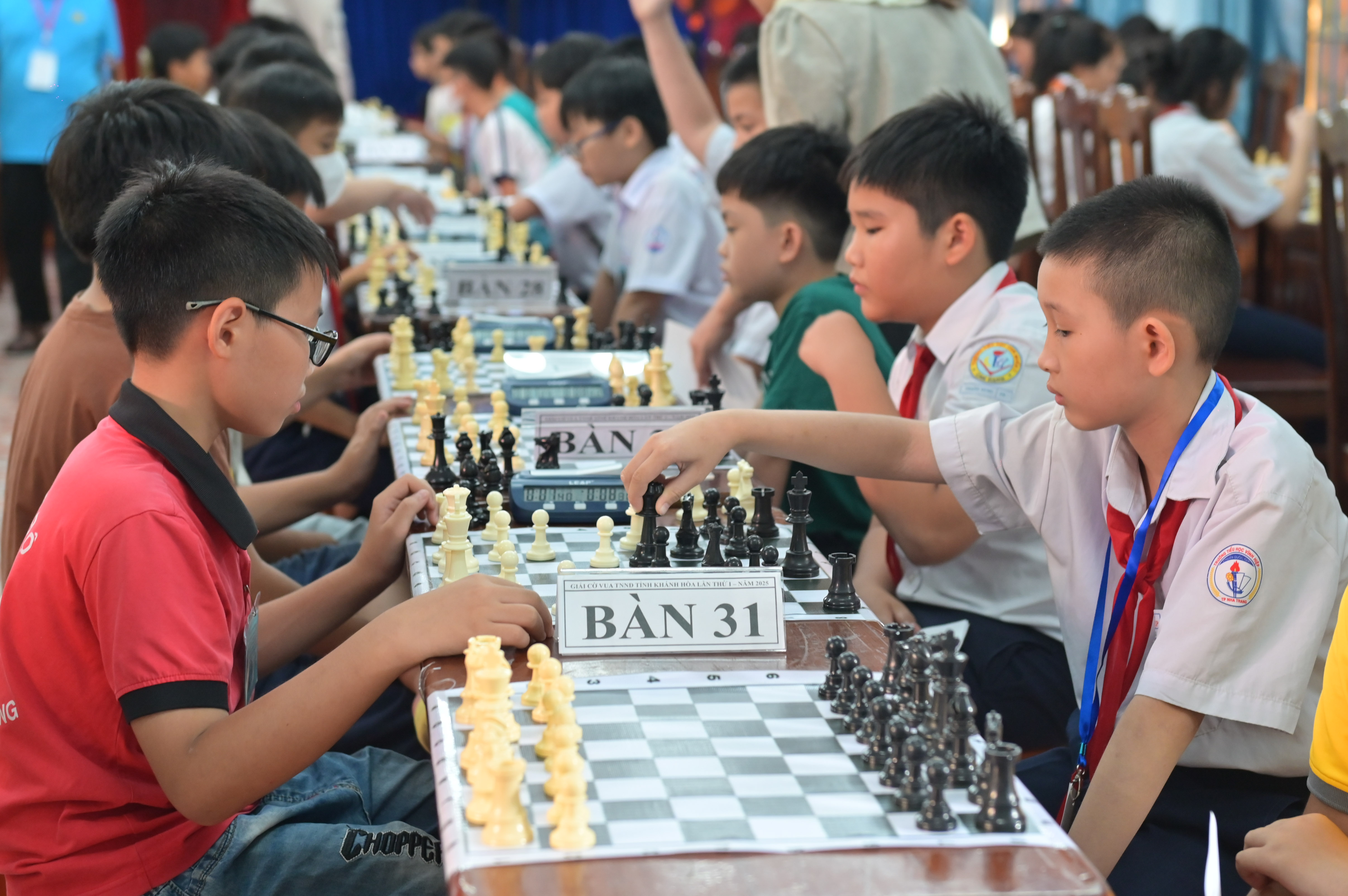 Các vận động viên tham gia thi đấu.