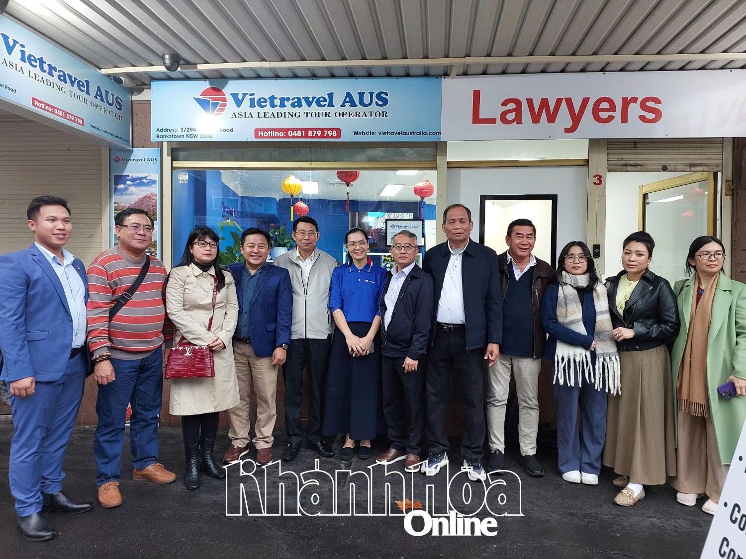 Đoàn công tác tỉnh Khánh Hòa thăm, làm việc với Văn phòng Vietravel tại TP. Sydney, Australia