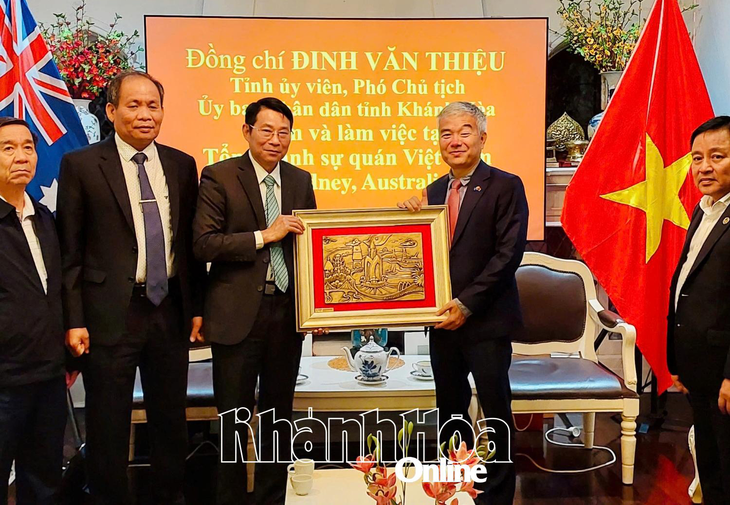 Đoàn công tác tỉnh Khánh Hòa thăm và làm việc với Tổng Lãnh sự quán Việt Nam tại Sydney, Australia